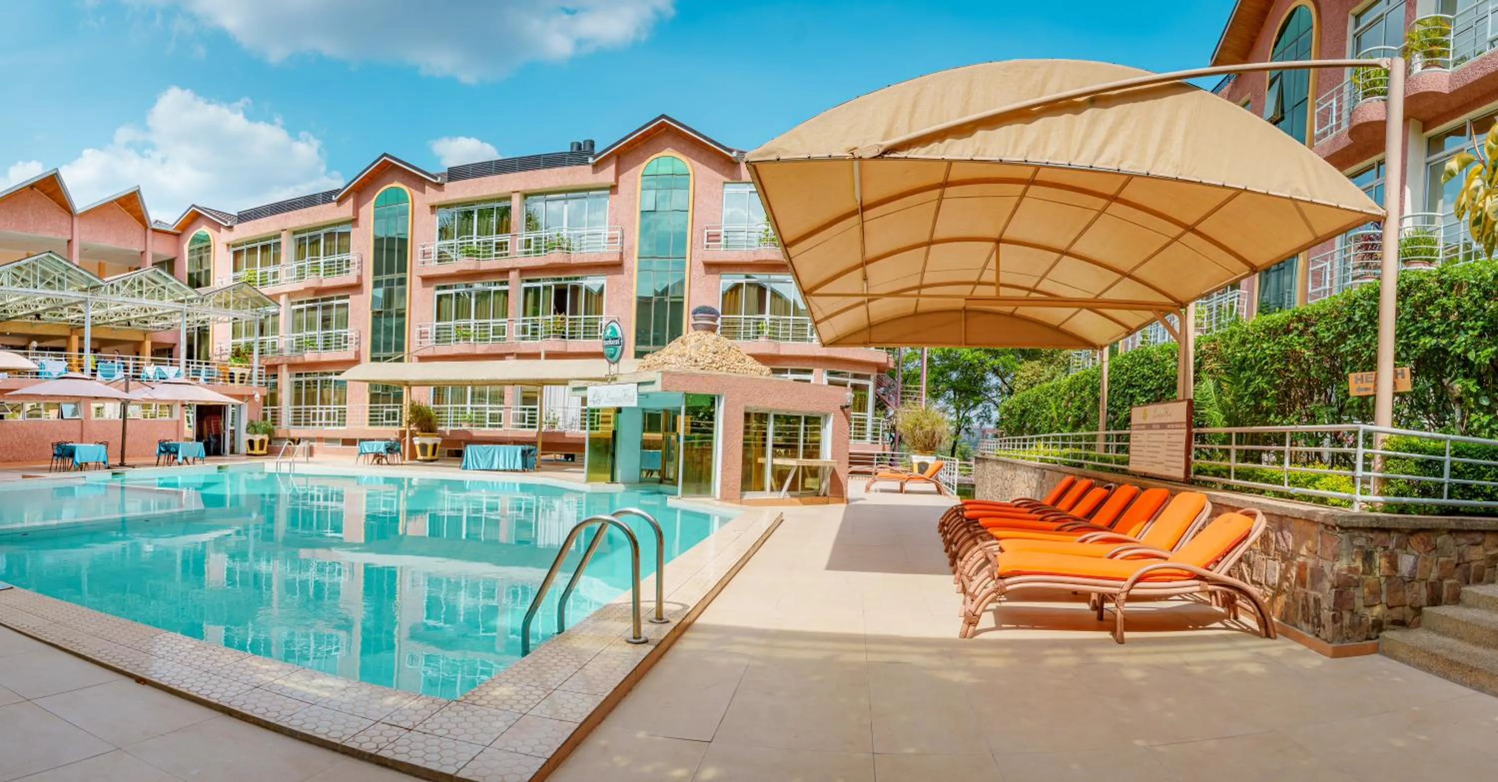 Property building in Lemigo Hotel