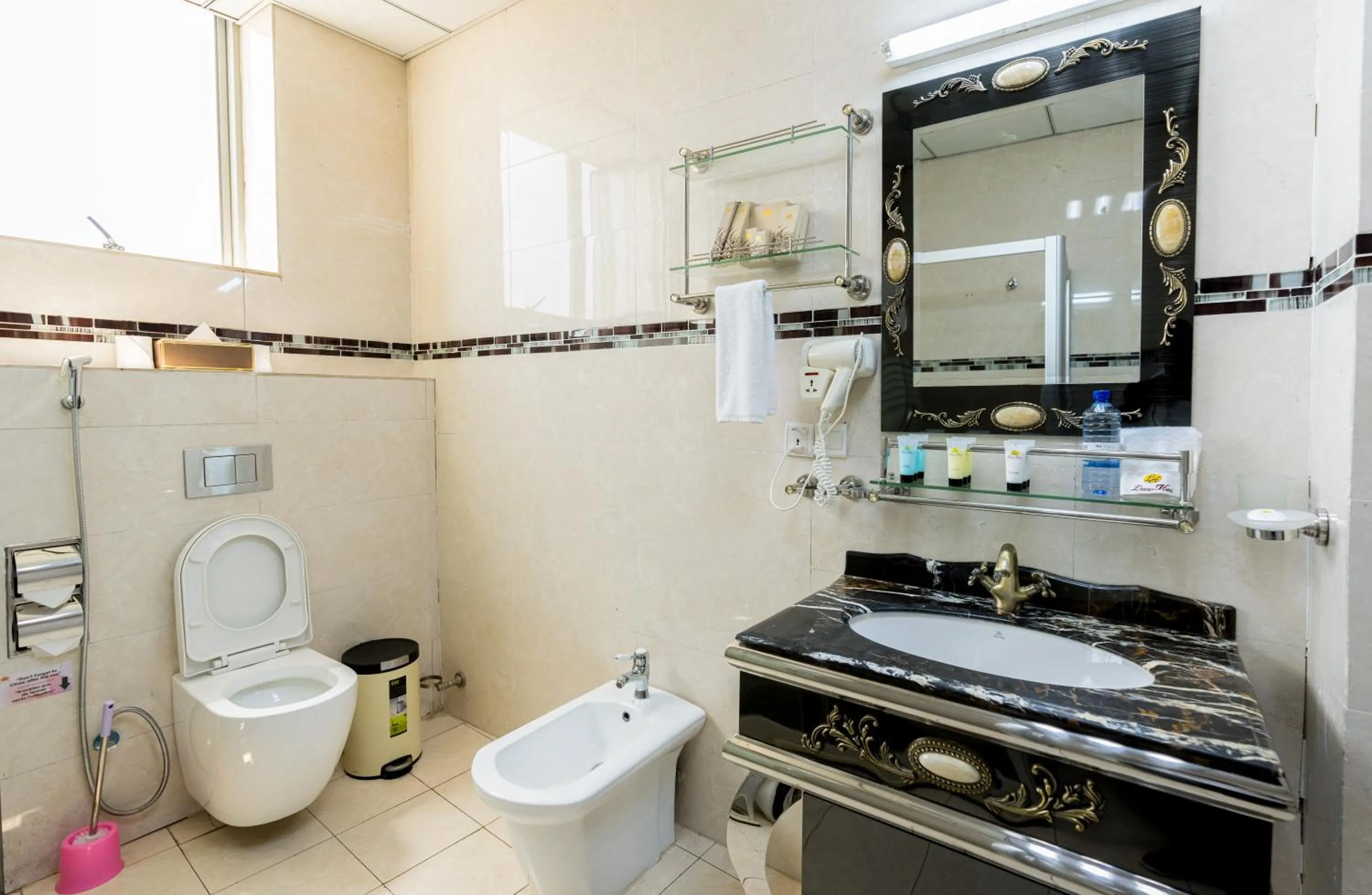 Bathroom in Lemigo Hotel