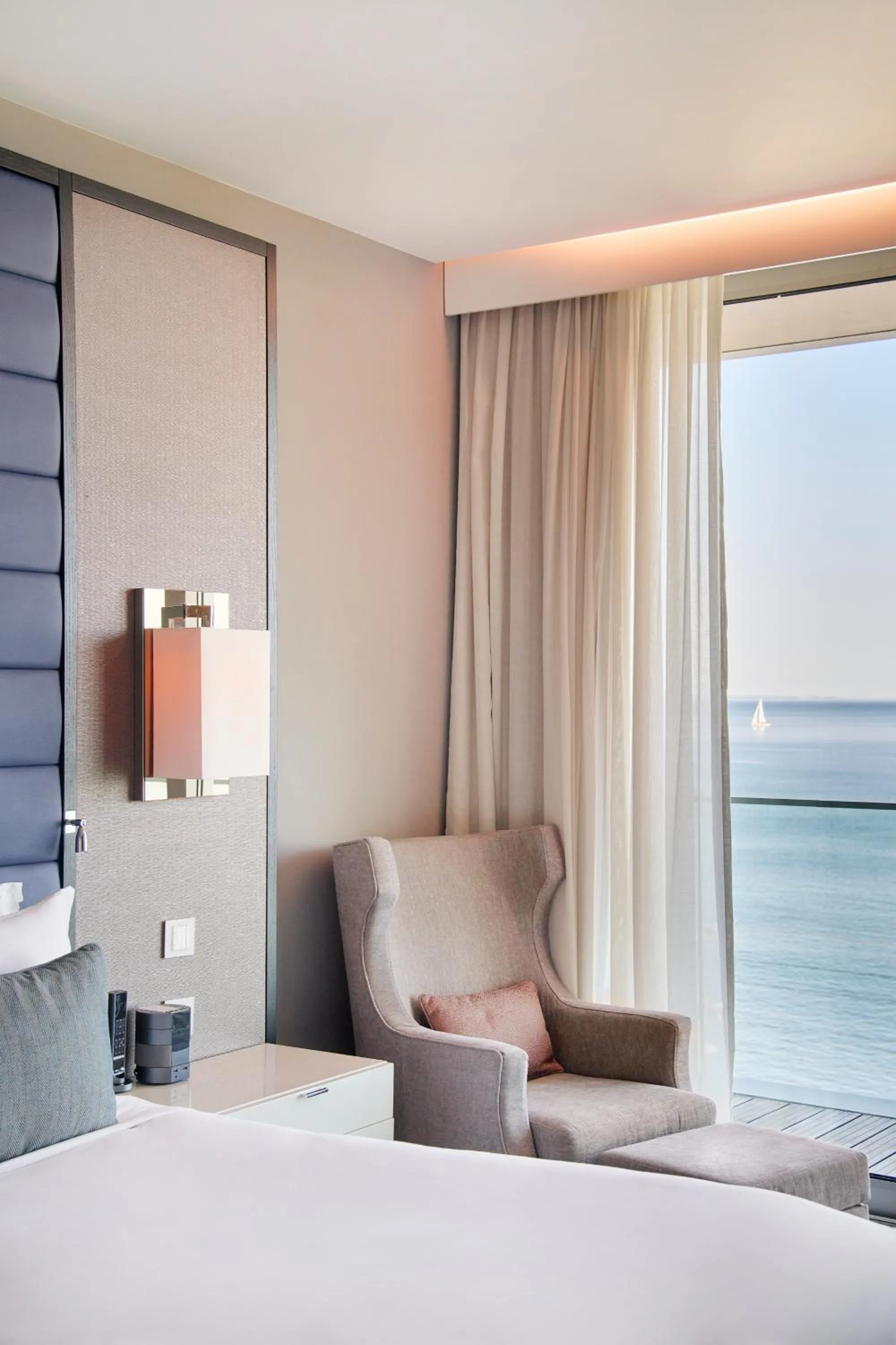 Bed in InterContinental Cascais-Estoril by IHG