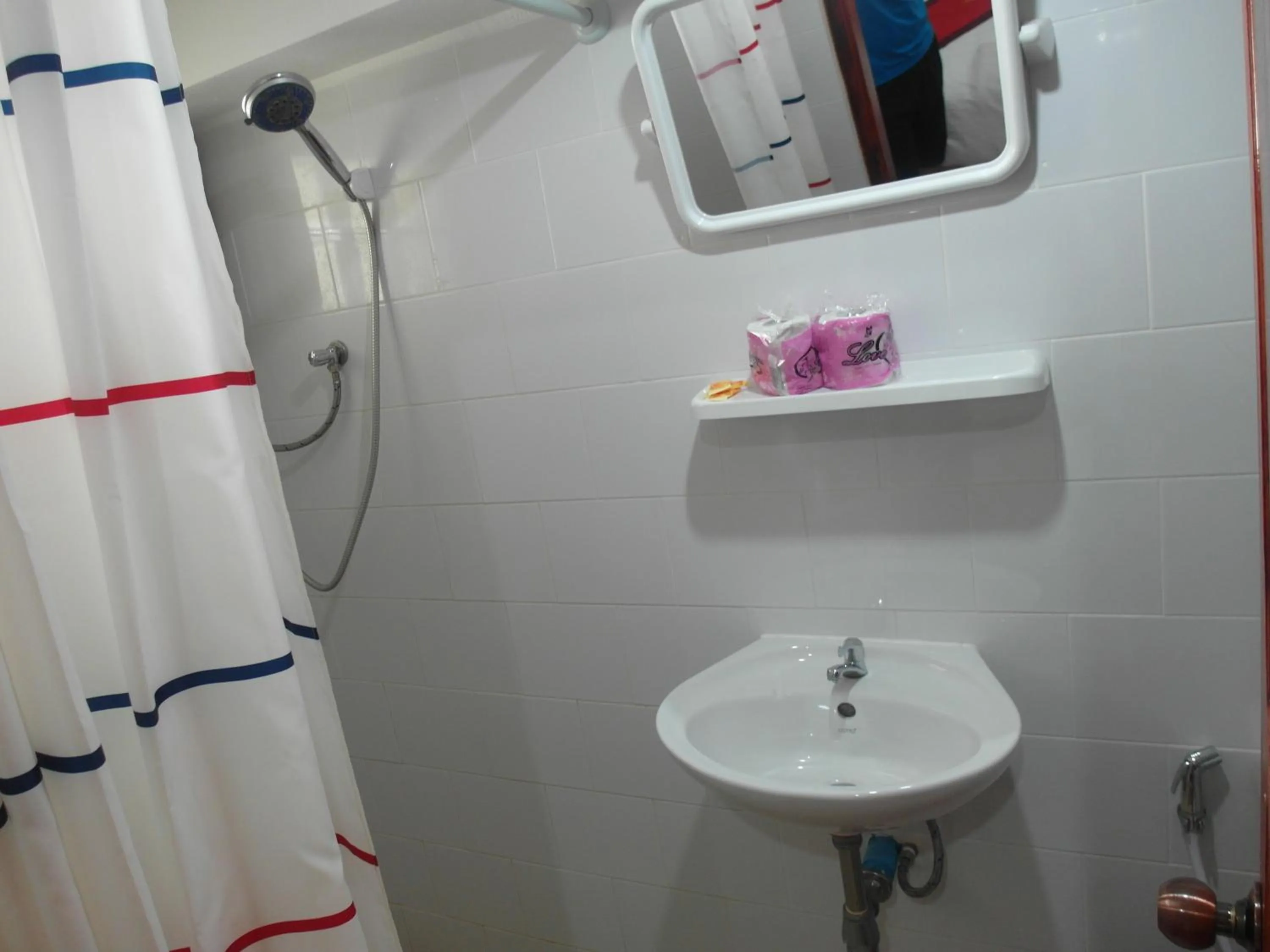 Bathroom in Nocknoy Lanexang Guest House