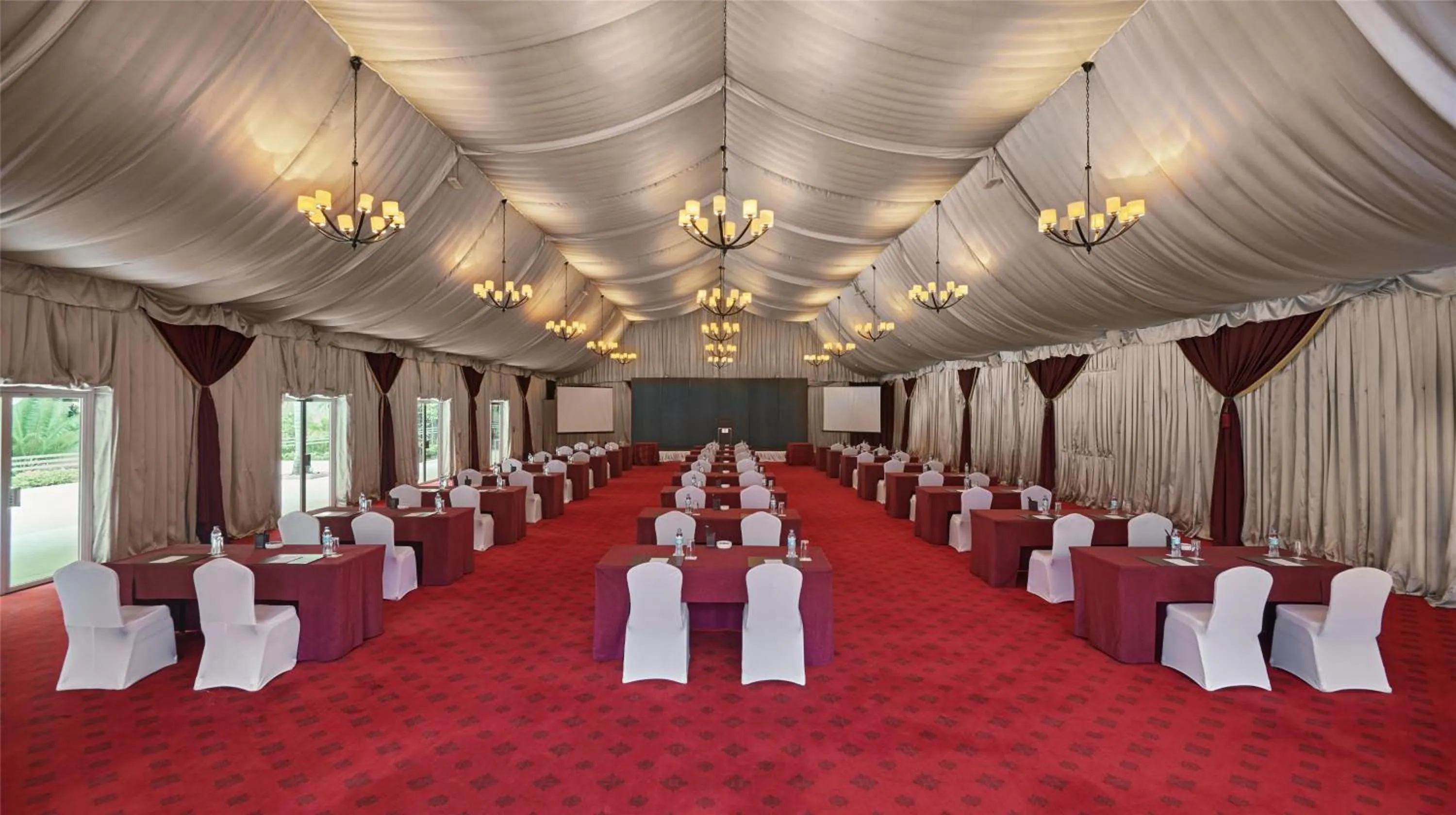 Lobby or reception in Hyatt Regency Dar es Salaam, The Kilimanjaro