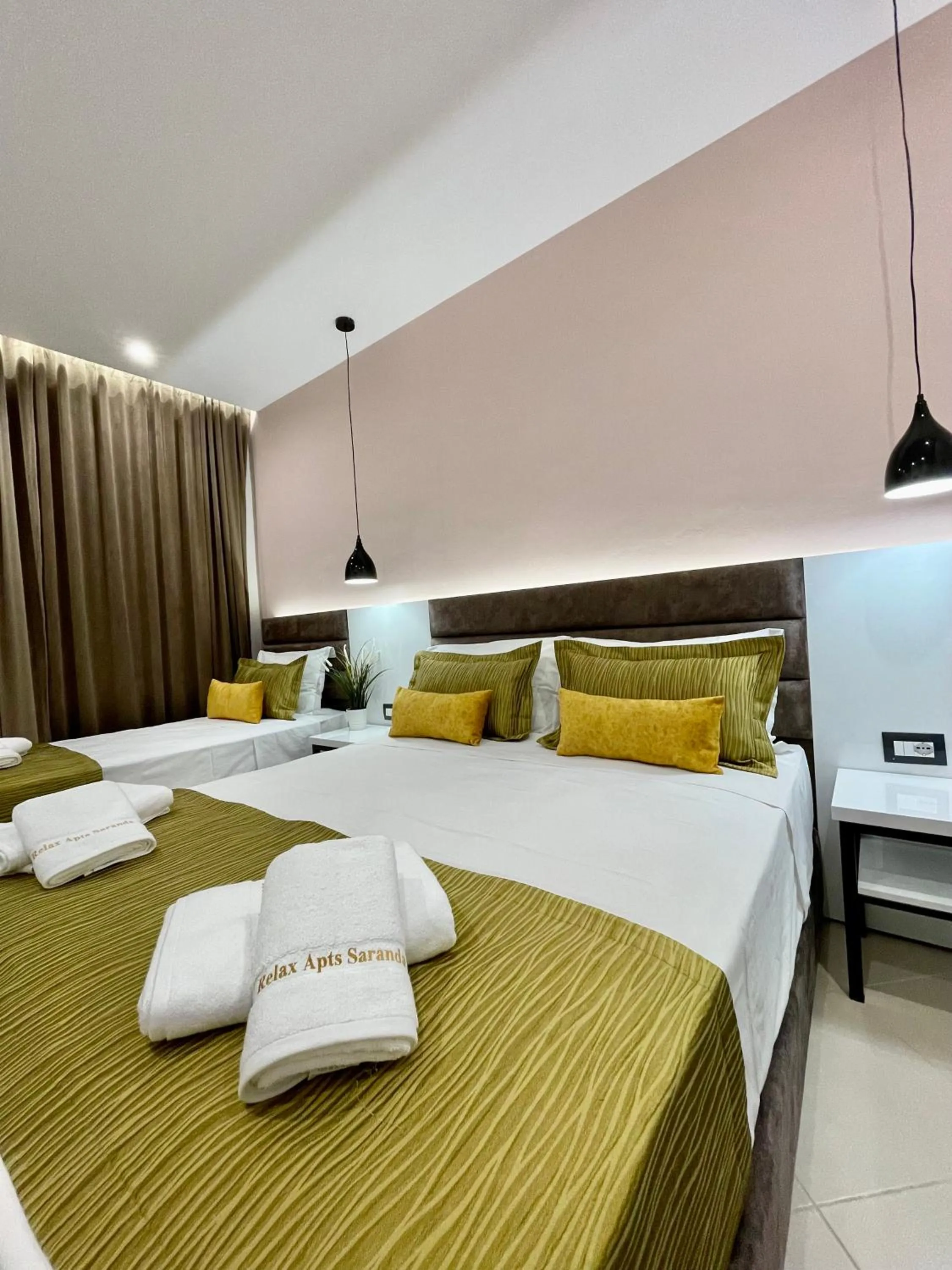 Bed in Relax Apts Saranda