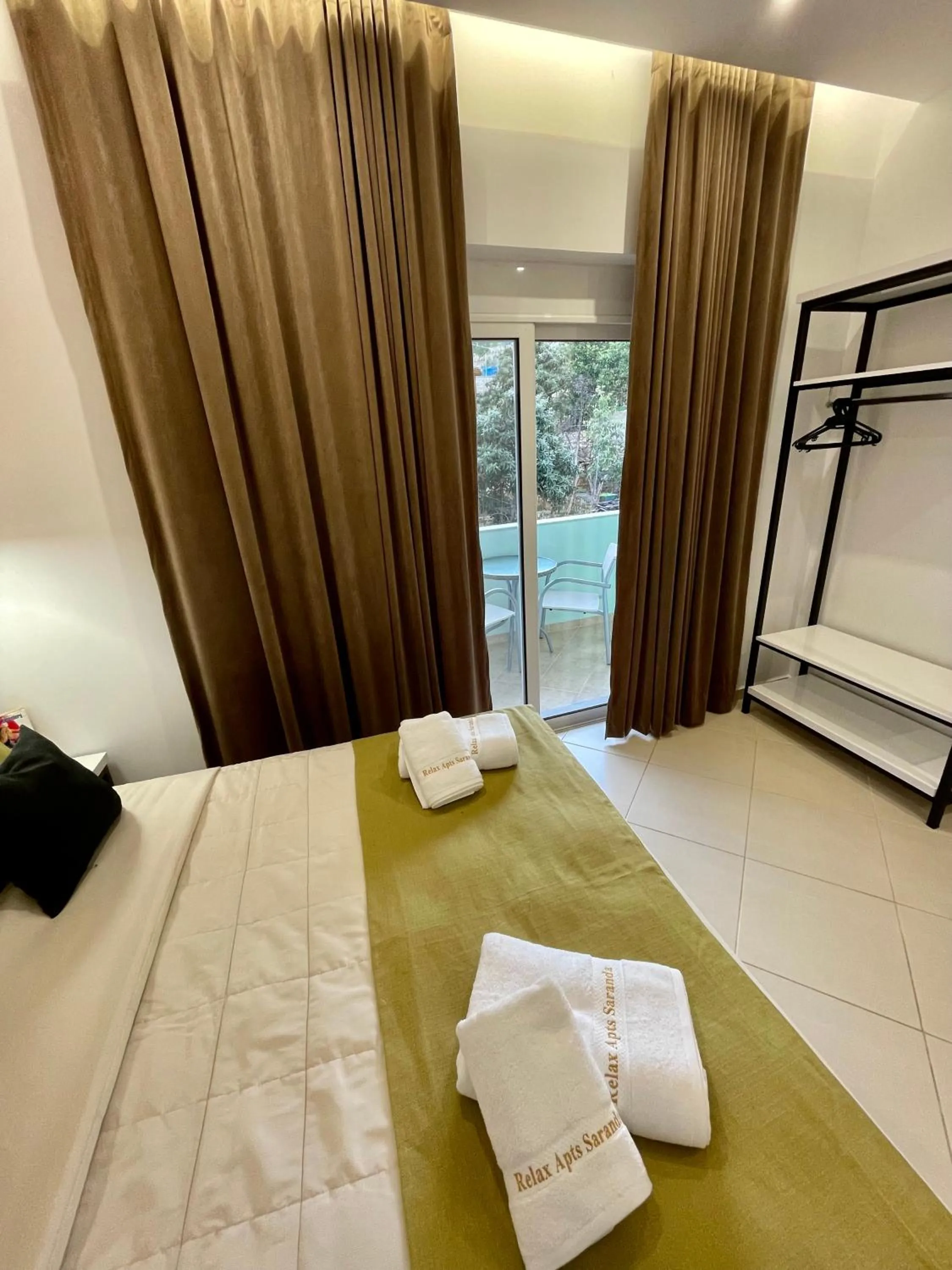 Bed in Relax Apts Saranda