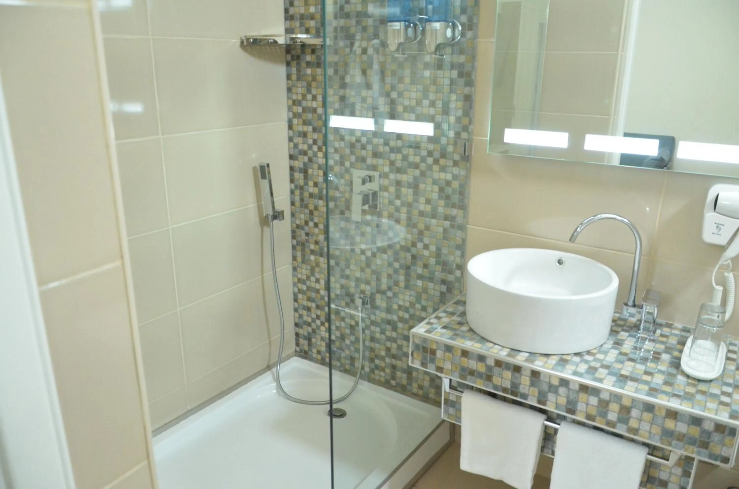 Bathroom in Hotel Martini Kvariati