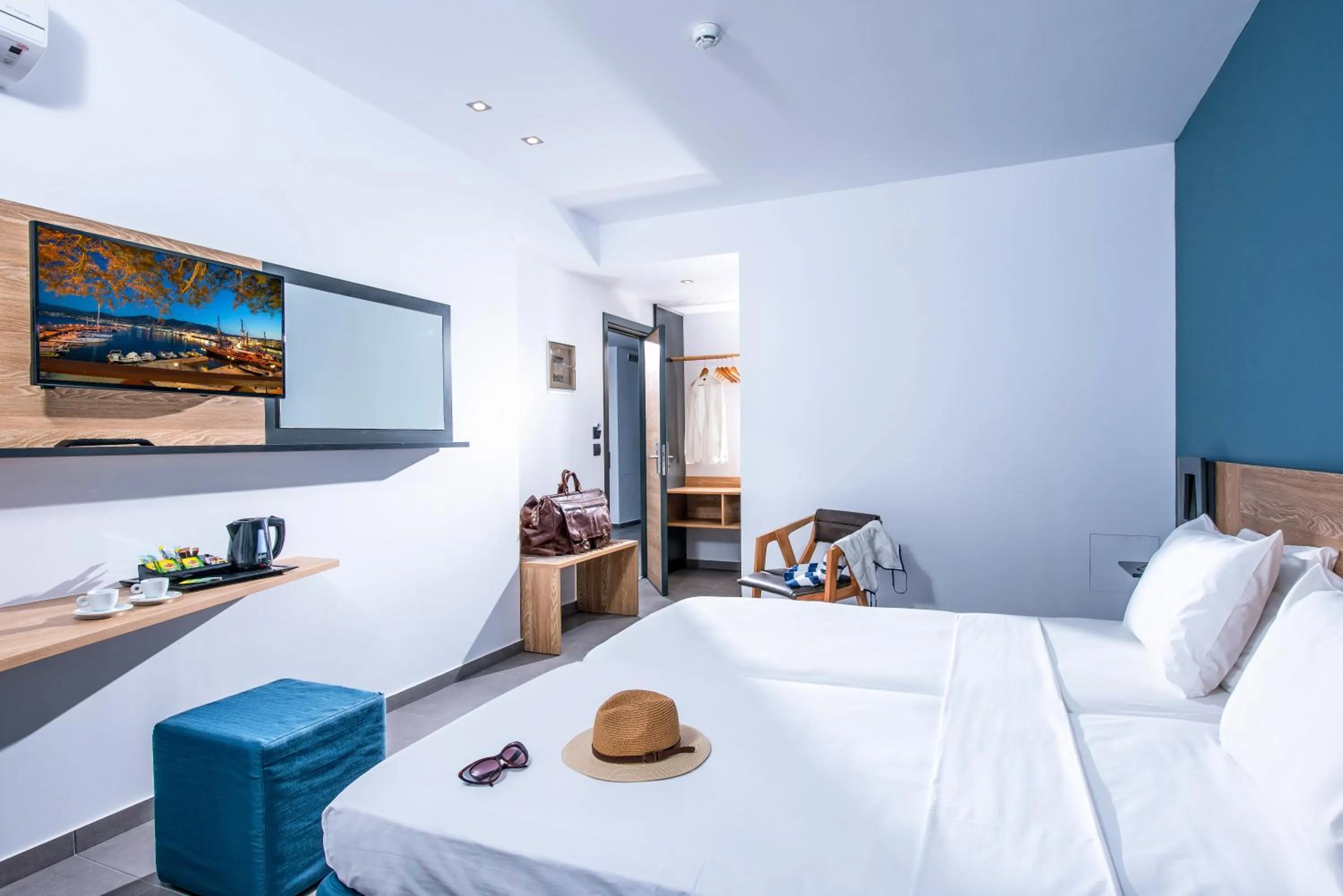 Property building, Bed in Infinity Blue Boutique Hotel & Spa - Adults Only