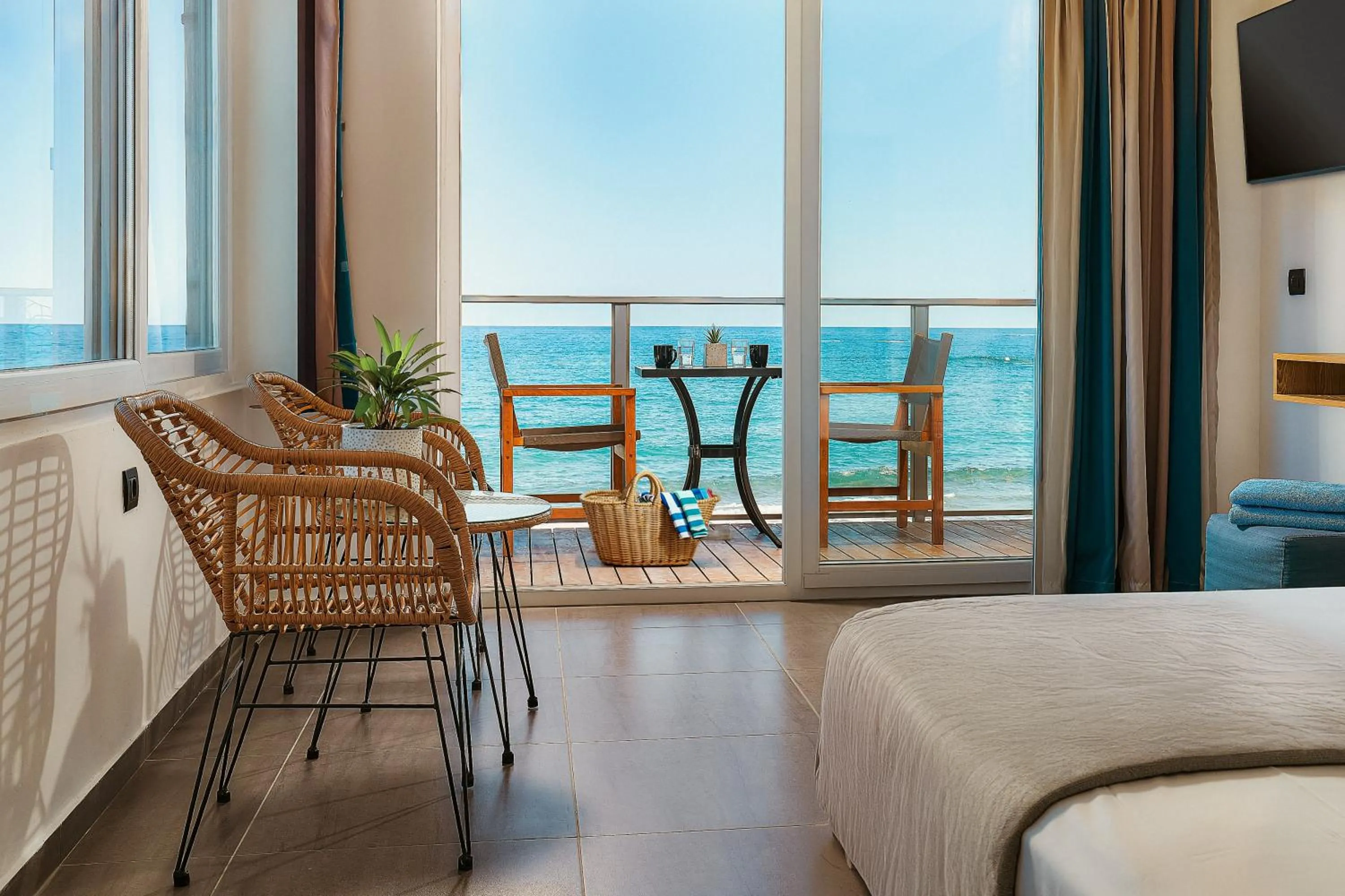 View (from property/room), Bed in Enorme Infinity Beach ex Infinity Blue