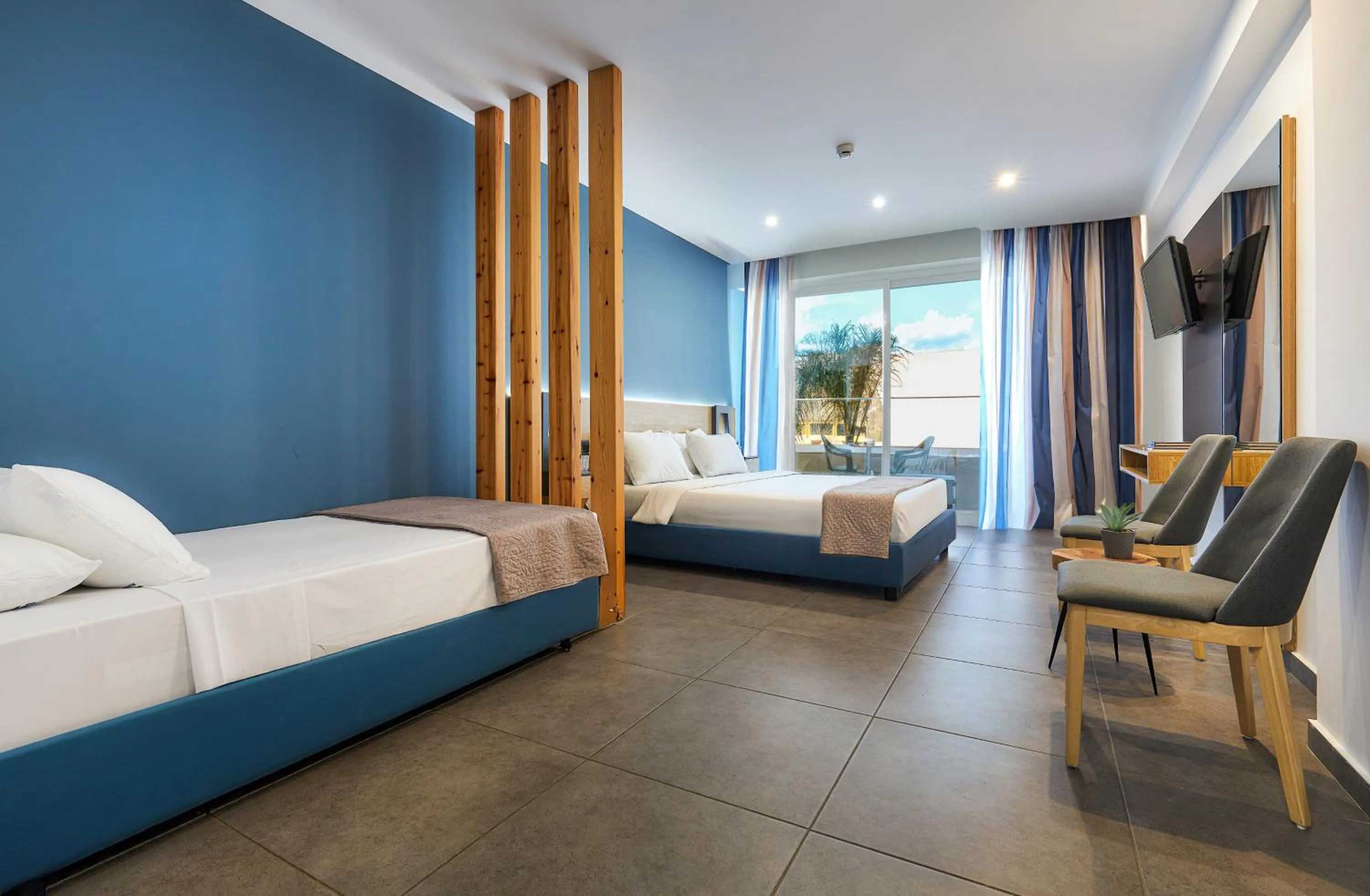 Photo of the whole room, Bed in Enorme Infinity Beach ex Infinity Blue