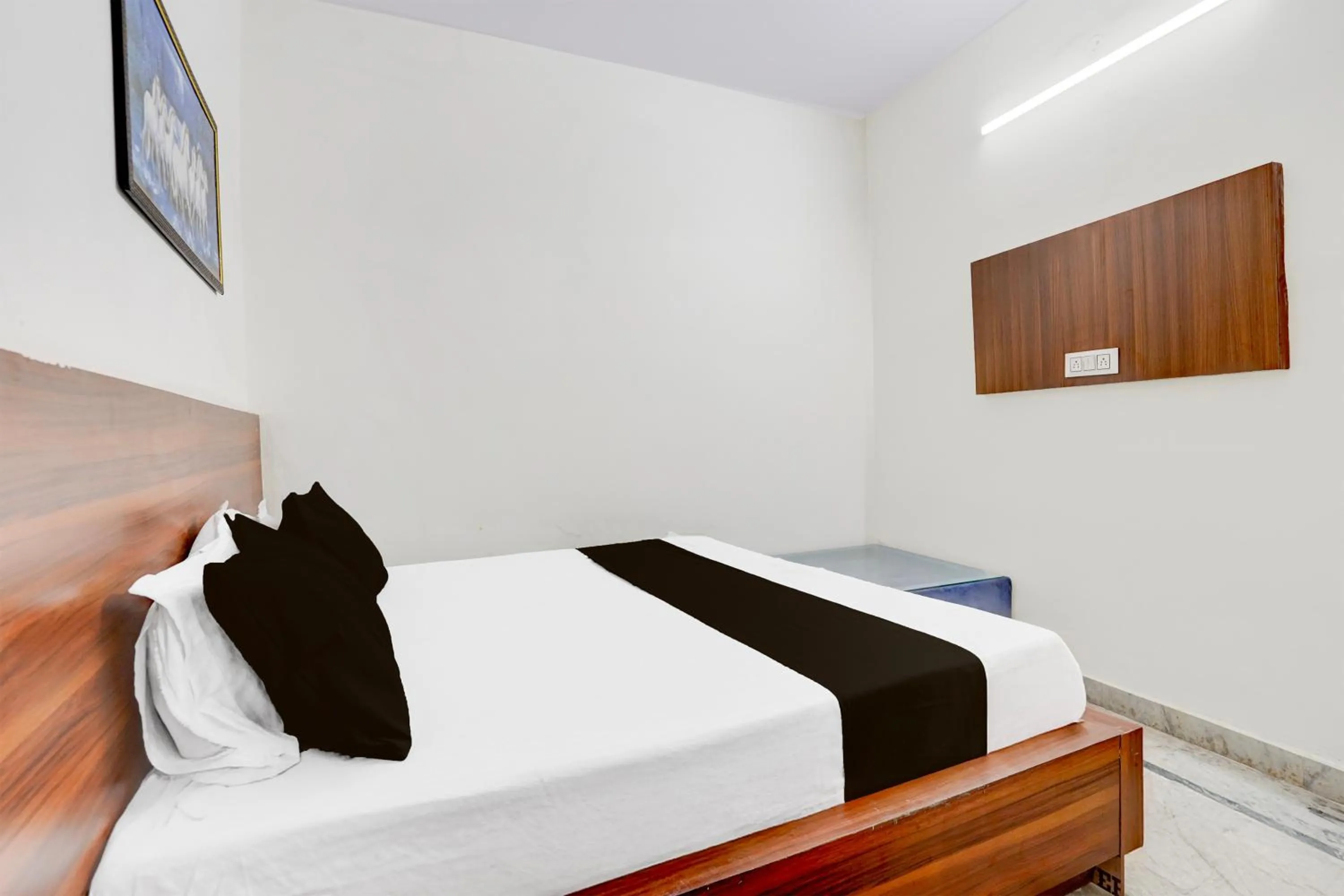 Bedroom, Bed in Hotel O Mayur Deluxe