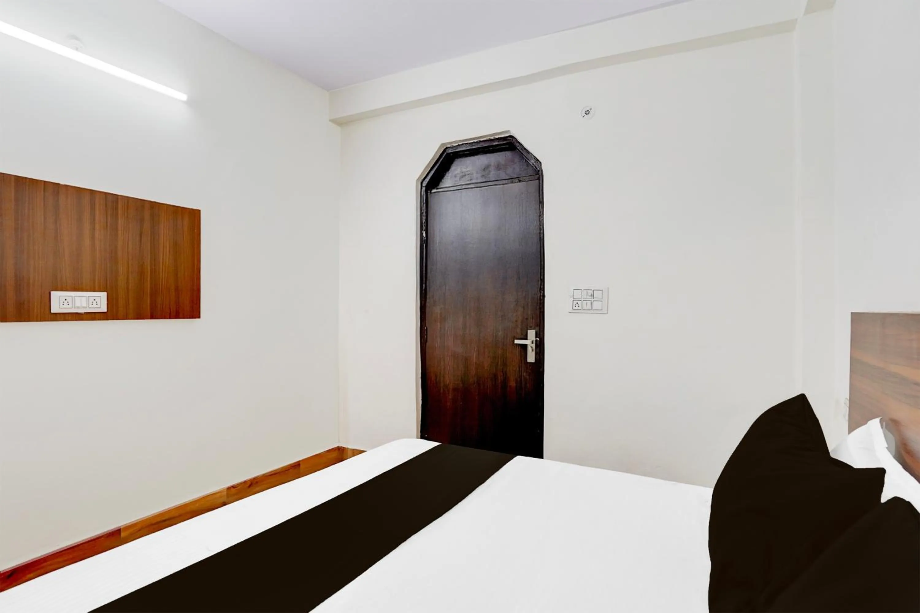 Bedroom, Bed in Hotel O Mayur Deluxe