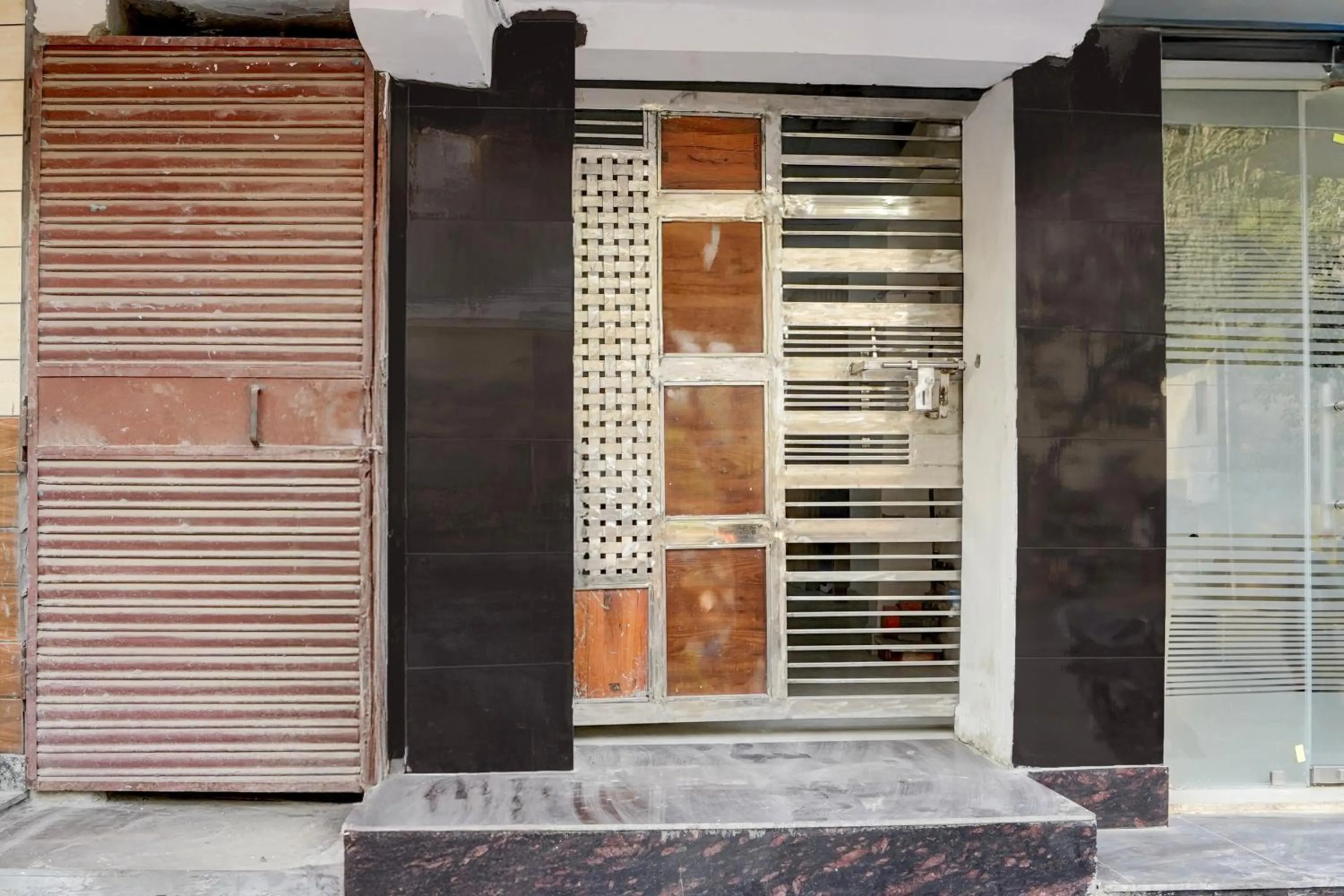 Facade/entrance in Hotel O Mayur Deluxe