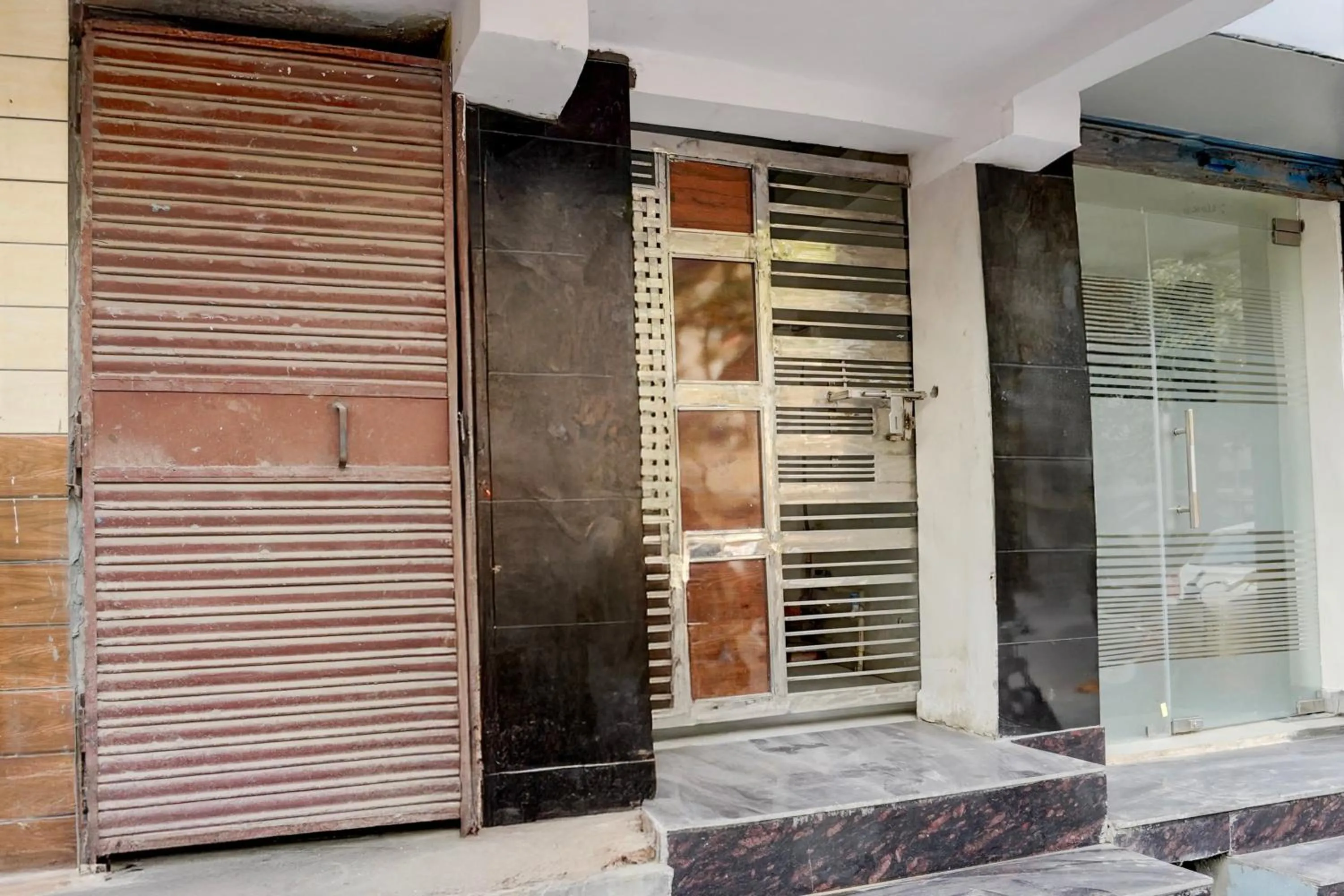 Facade/entrance in Hotel O Mayur Deluxe