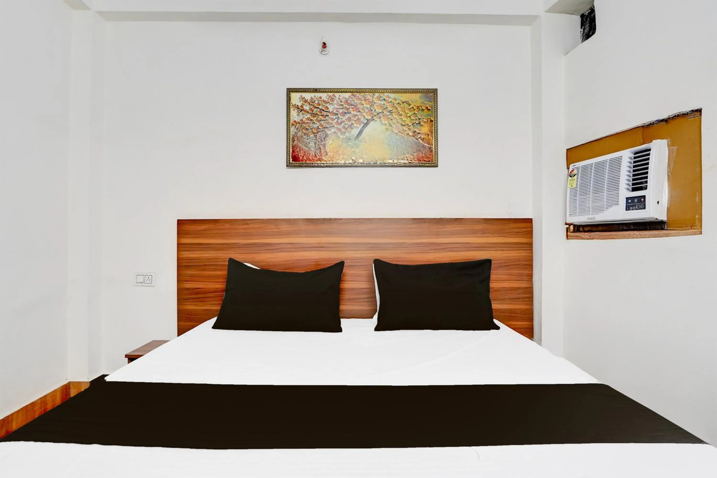 Bedroom, Bed in Hotel O Mayur Deluxe