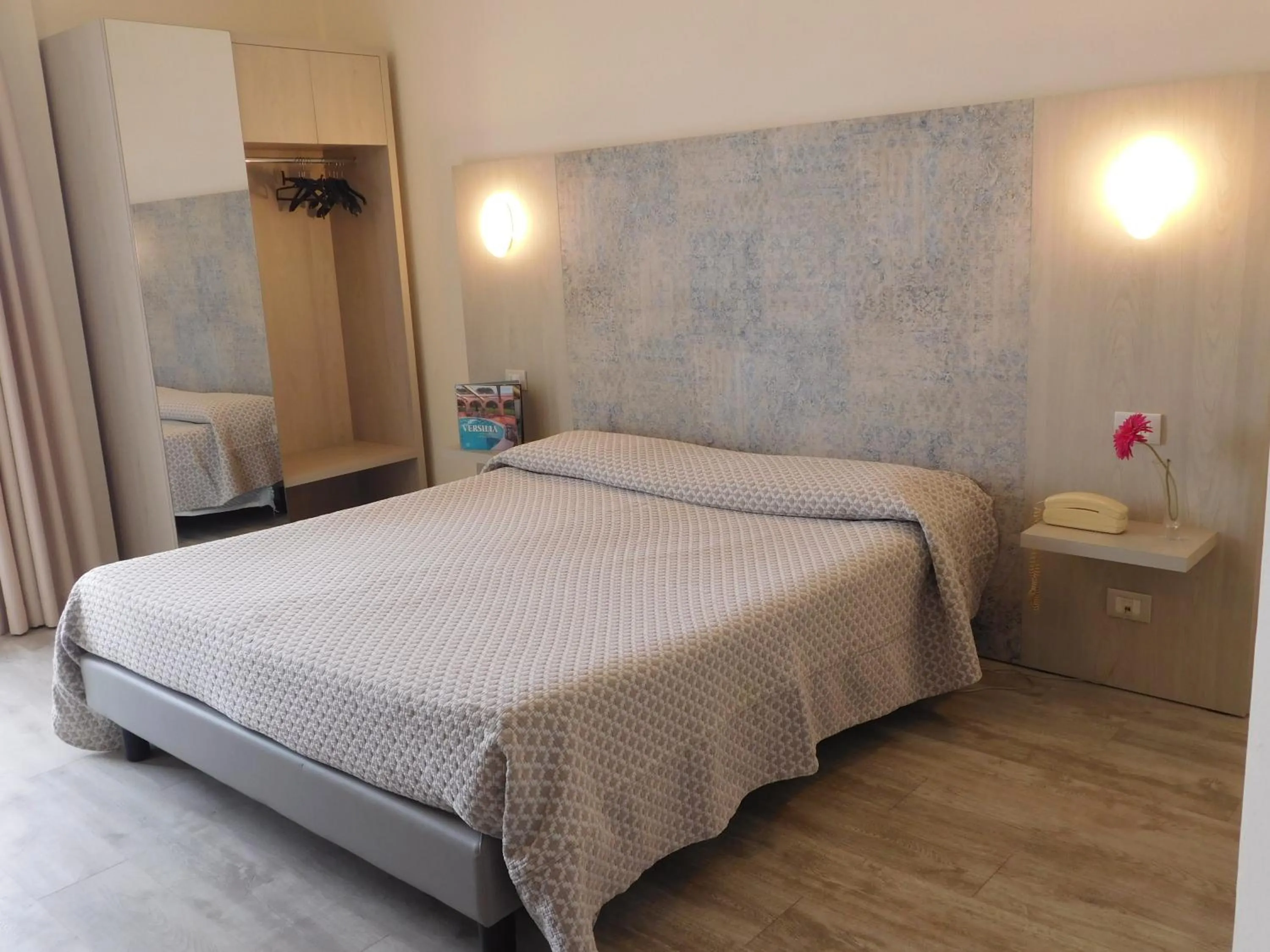 Bedroom, Bed in Hotel Oceano