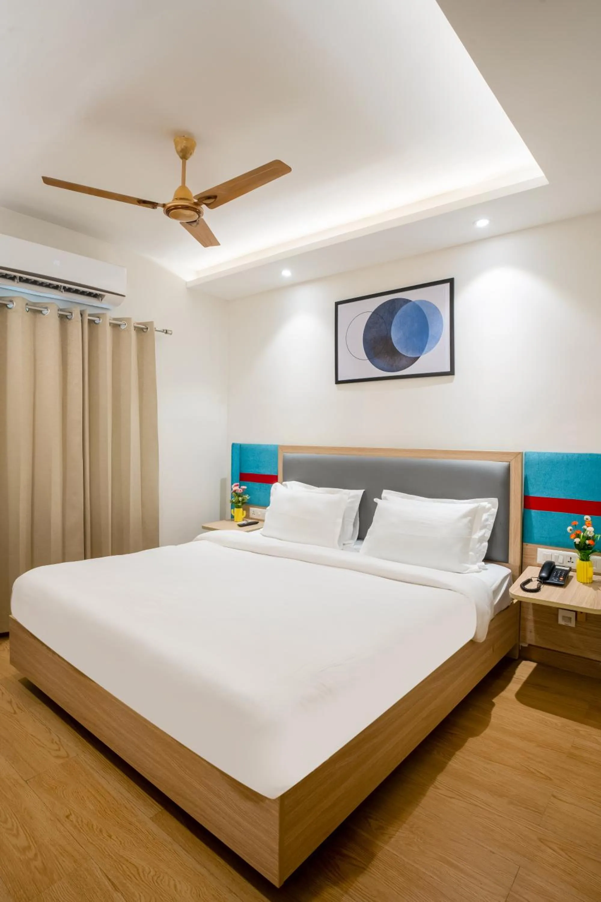Bed in The Hoften FlxHo Cyber One, Cyber City, Gurugram