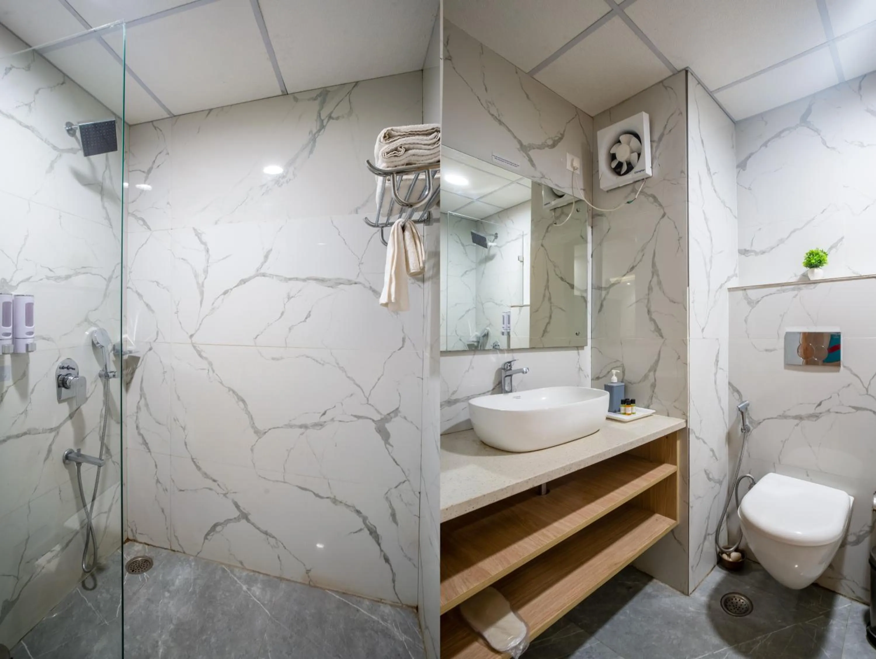 Toilet in The Hoften FlxHo Cyber One, Cyber City, Gurugram