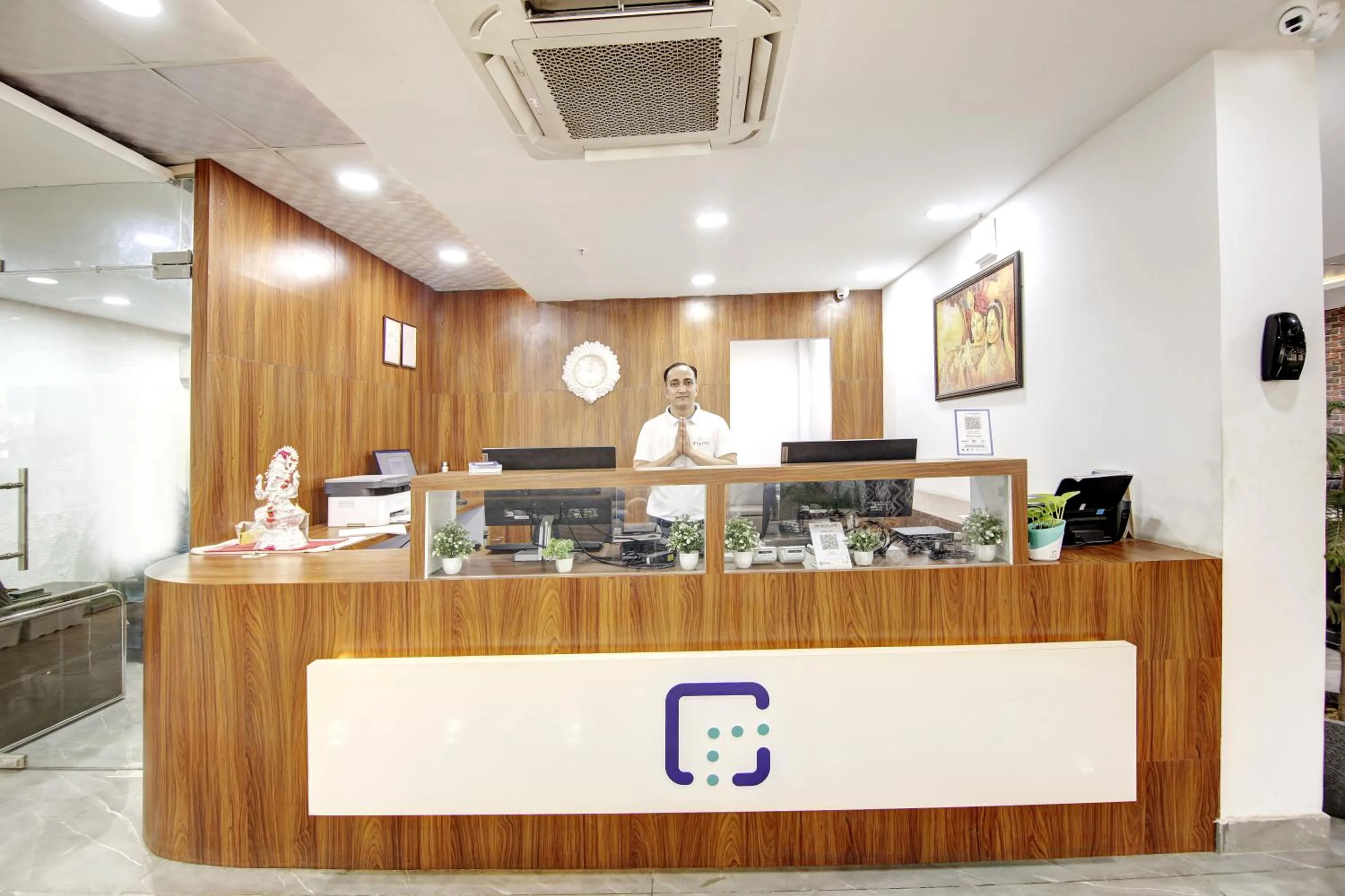 Staff in The Hoften FlxHo Cyber One, Cyber City, Gurugram