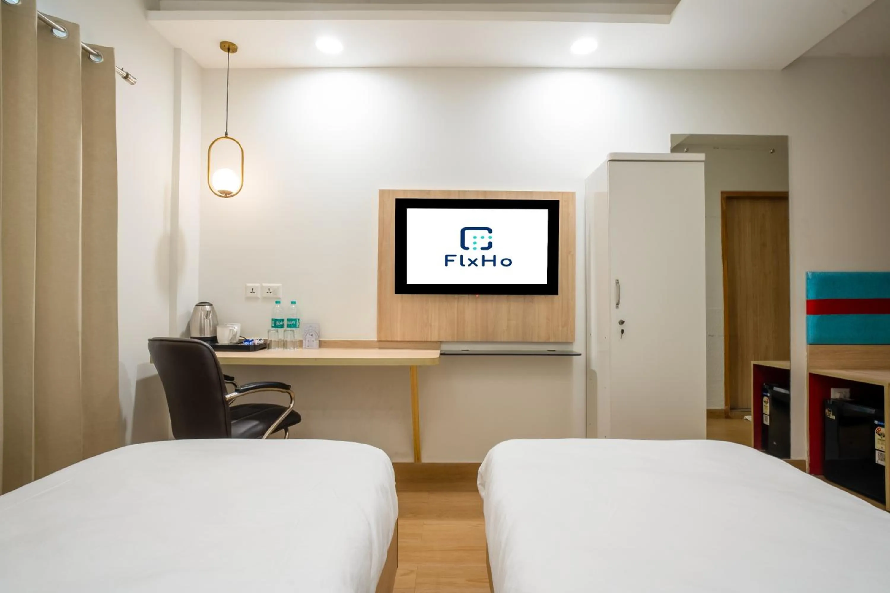 TV and multimedia, Bed in The Hoften FlxHo Cyber One, Cyber City, Gurugram