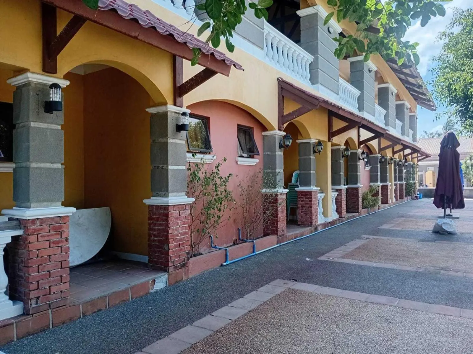 Property building in Hotel O Leonor Beach and Resort