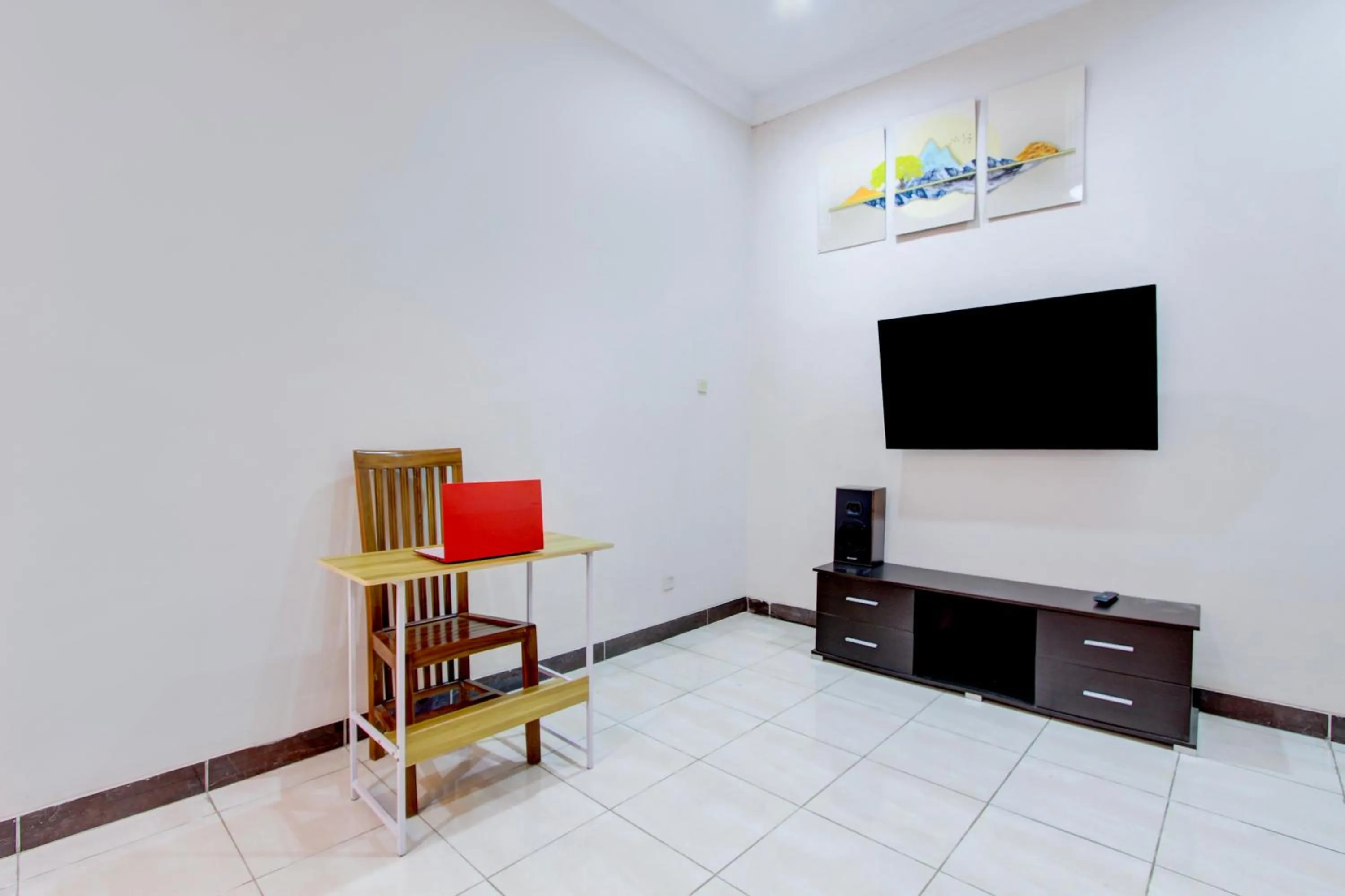 Bed in SPOT ON Podomoro Homestay