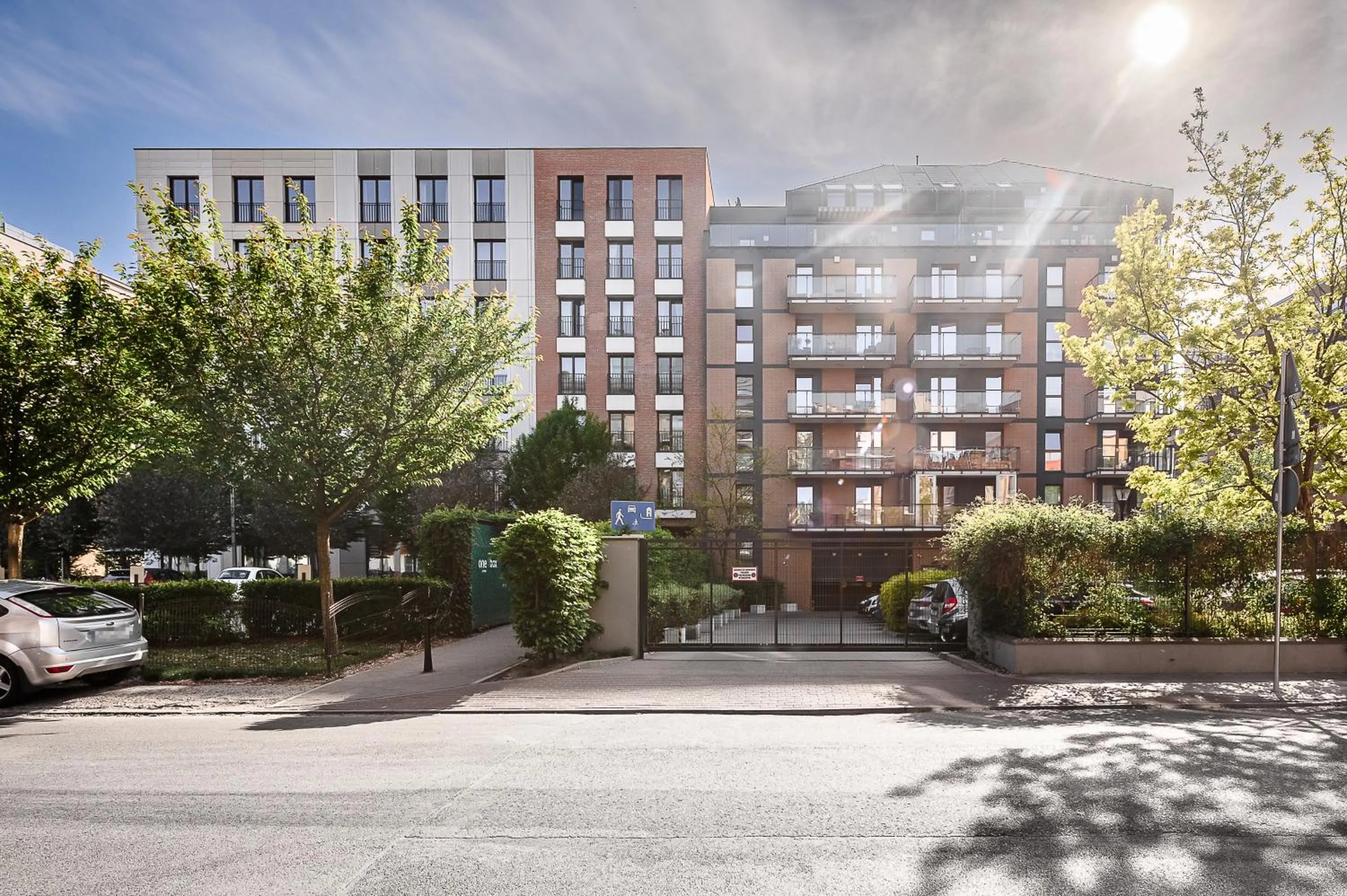 Property building in Lumina 3-room apart with large terrace