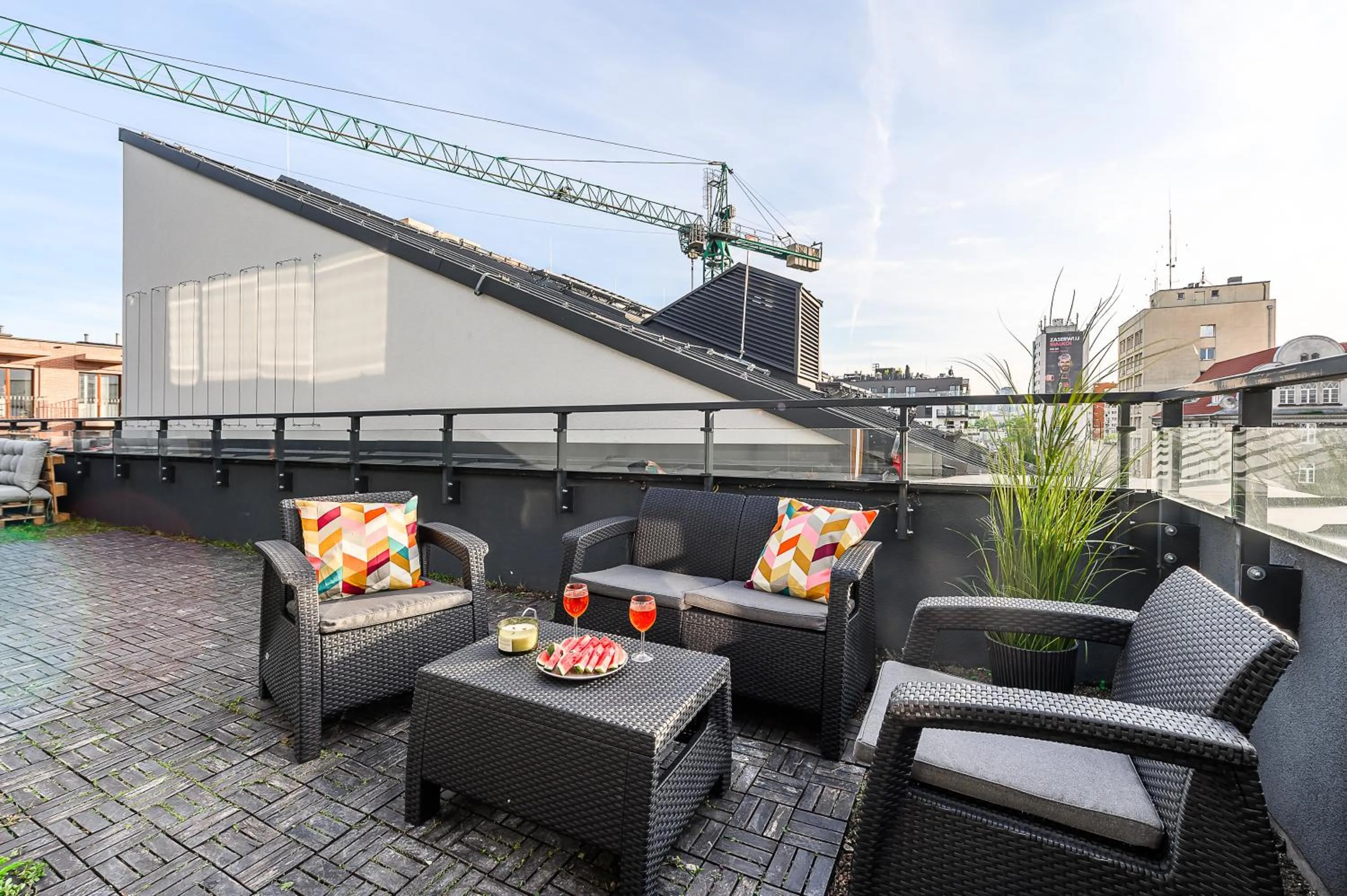 Property building in Lumina 3-room apart with large terrace