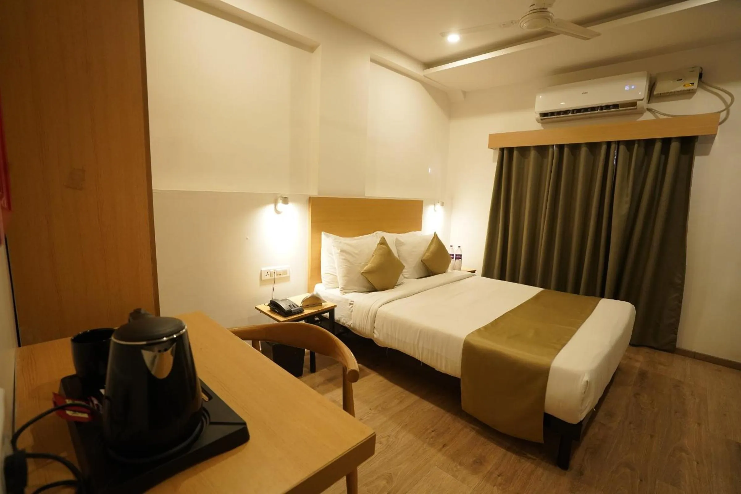 Bedroom, Bed in The Byke Business Hotel Landmark