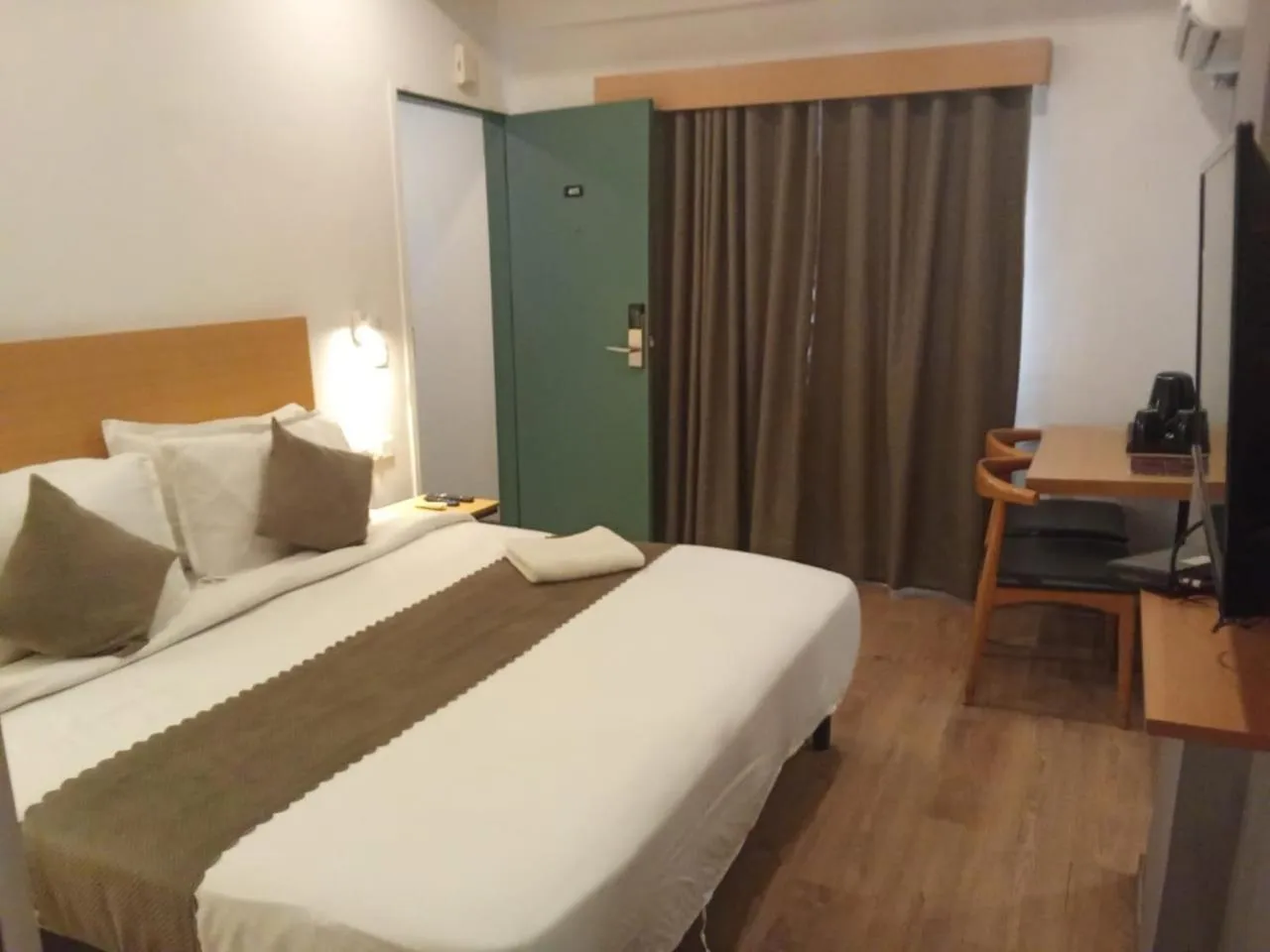 Bed in The Byke Business Hotel Landmark