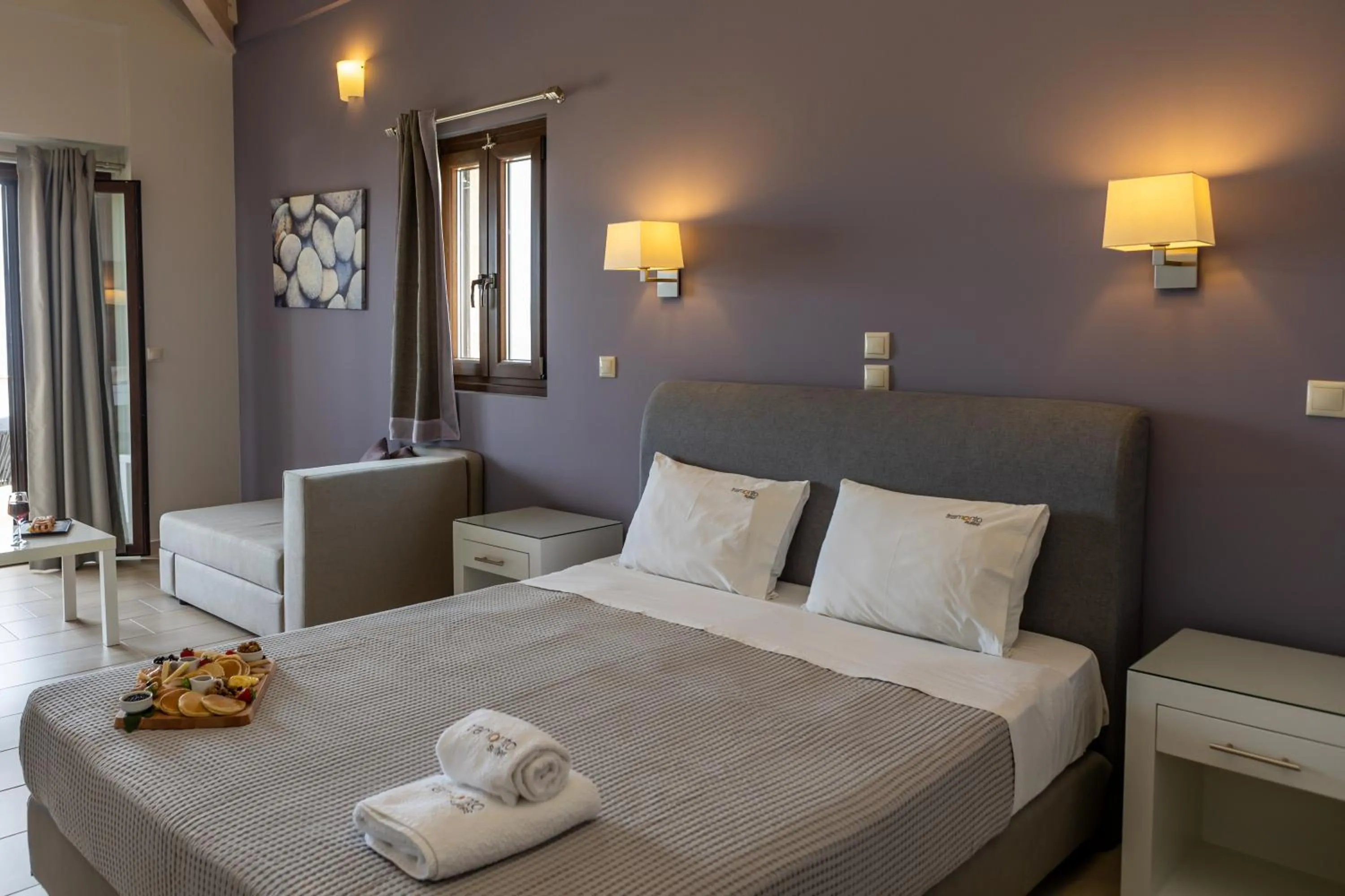 Bed in Tramonto Suites