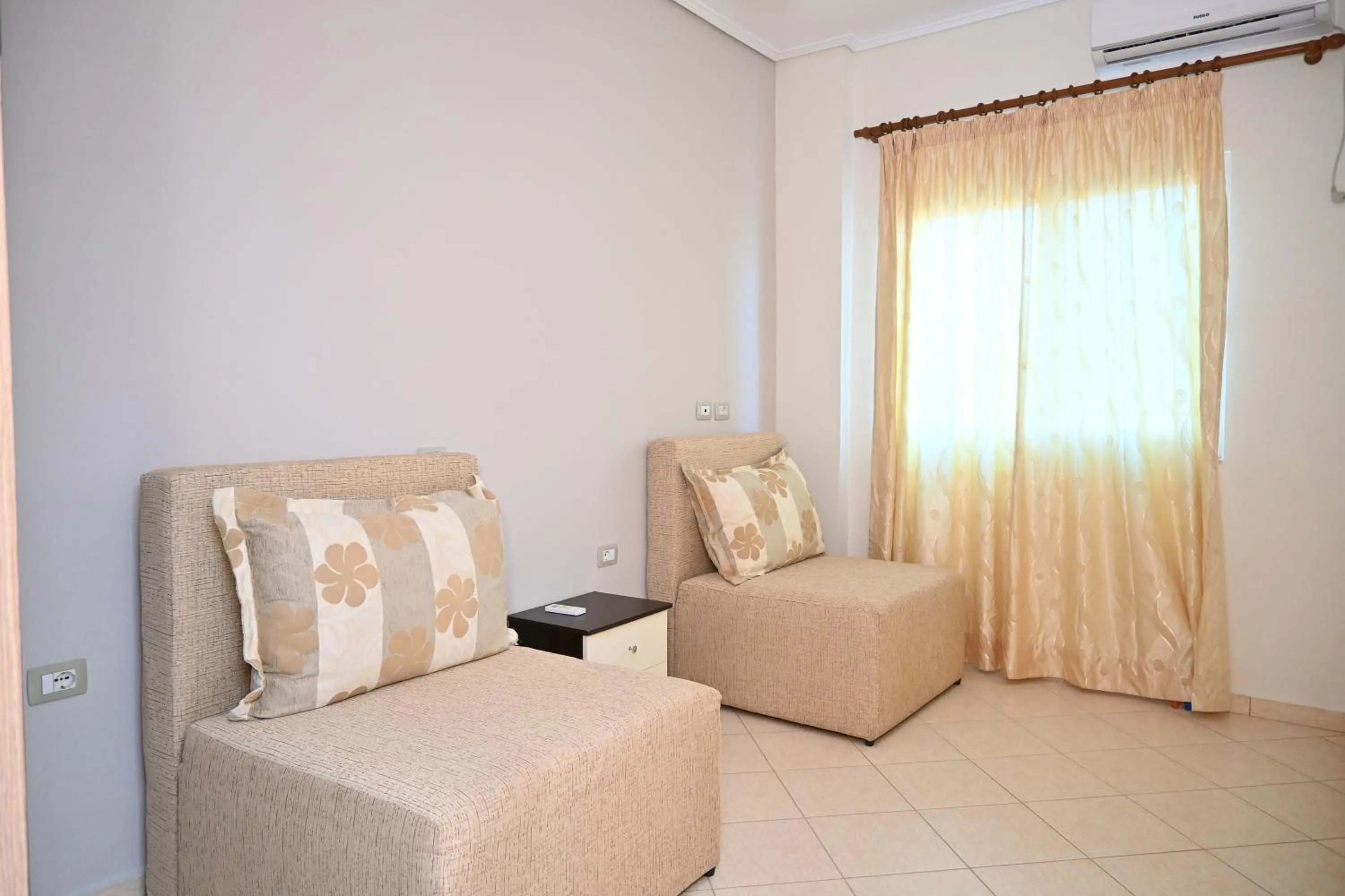 Seating area in EROS HOTEL Ksamil