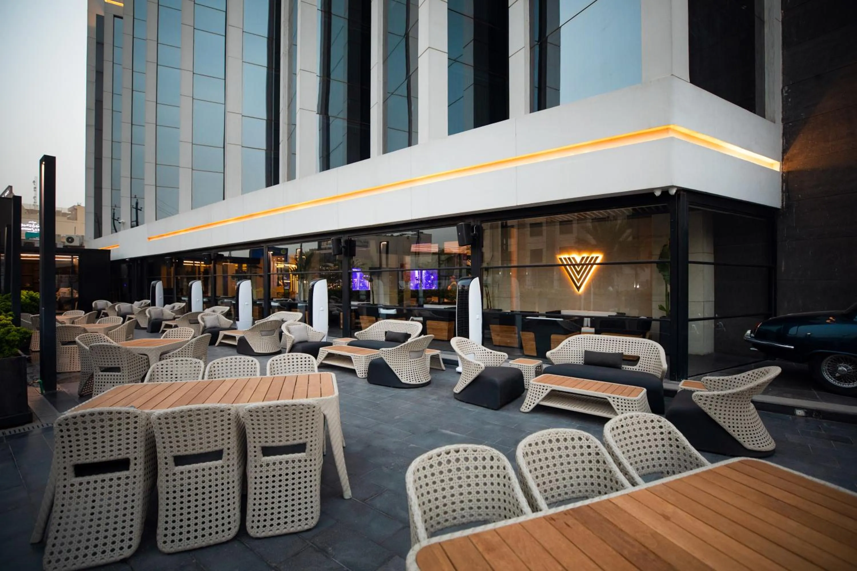 Restaurant/places to eat in The V Hotel