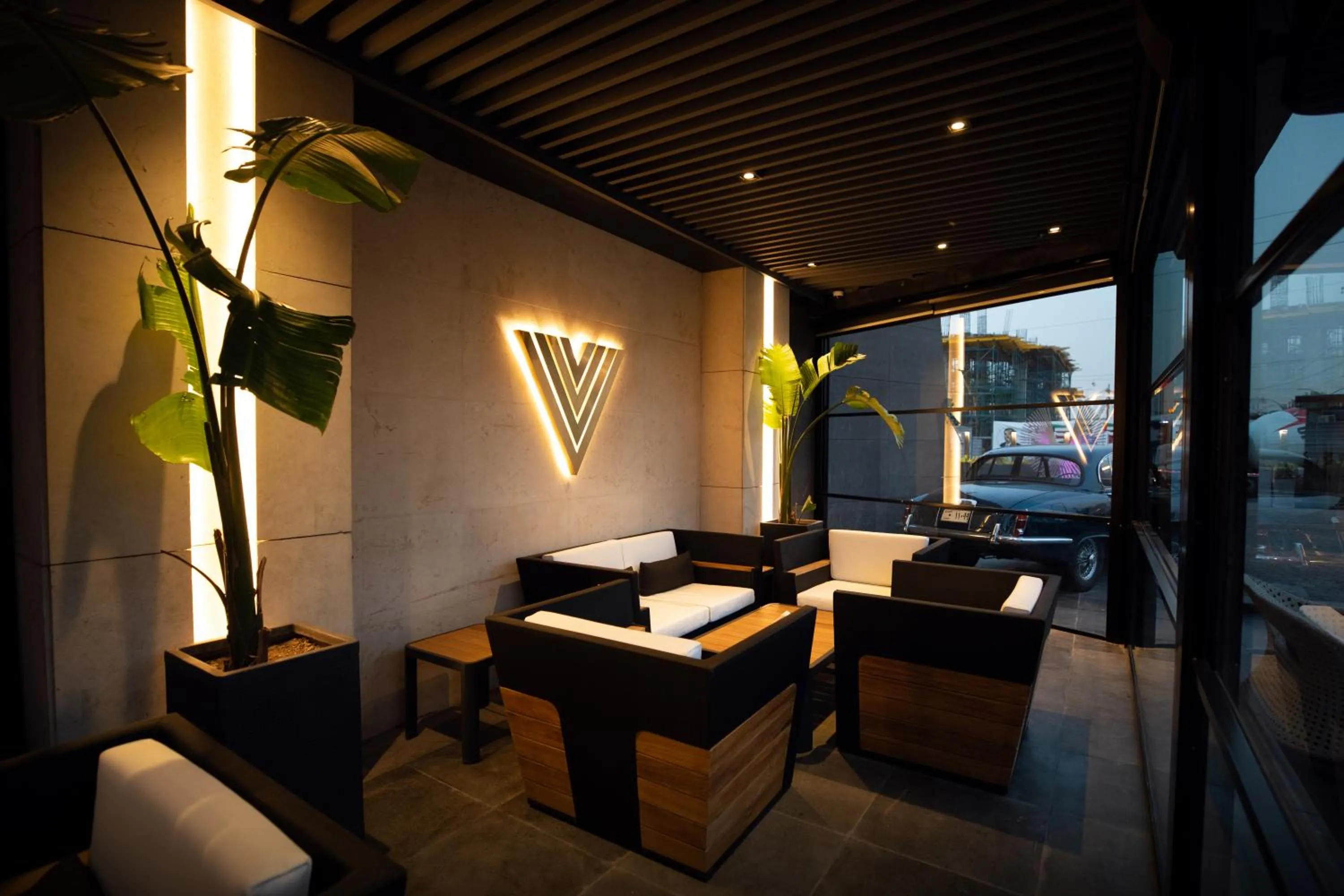 Restaurant/places to eat in The V Hotel