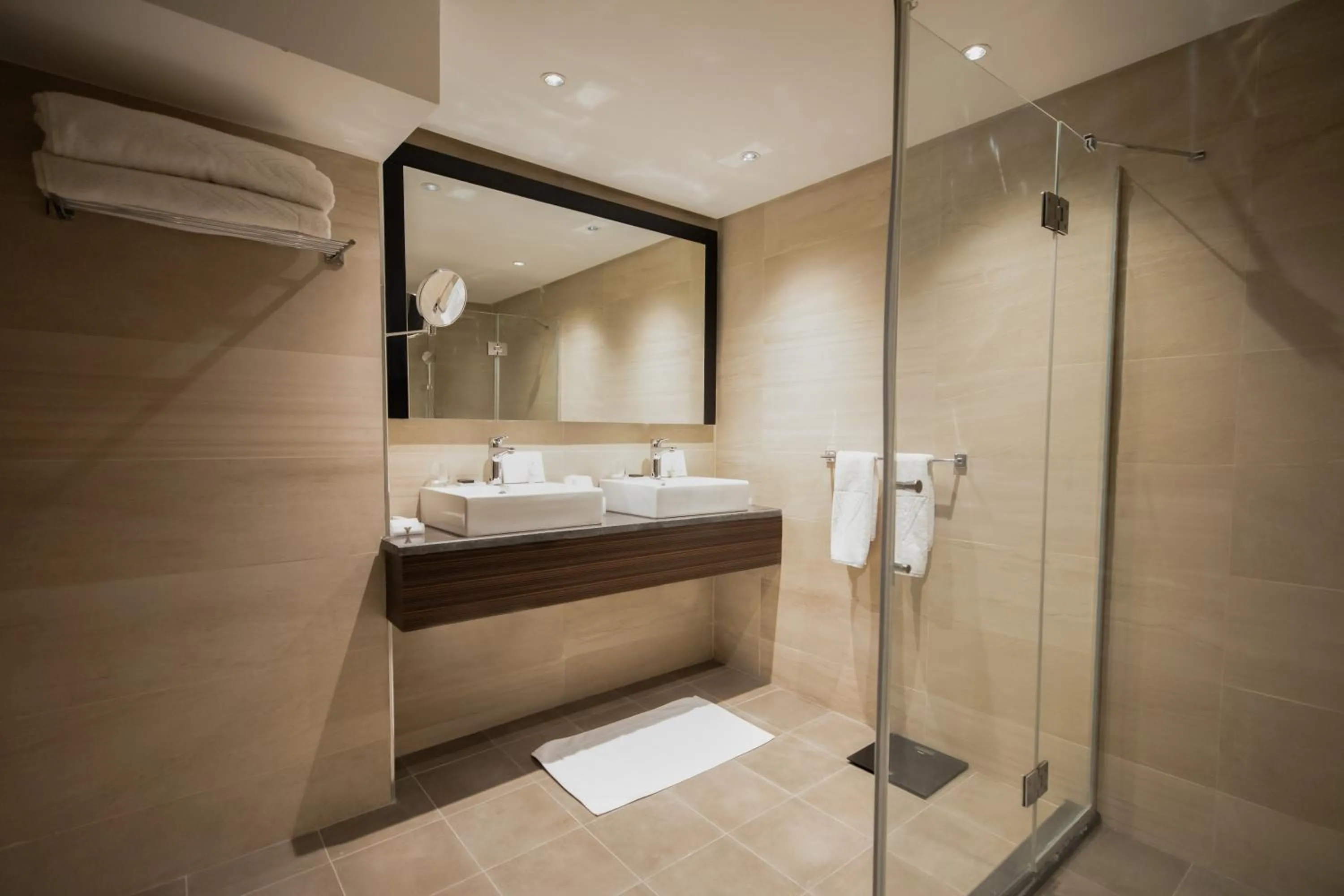 Shower in The V Hotel