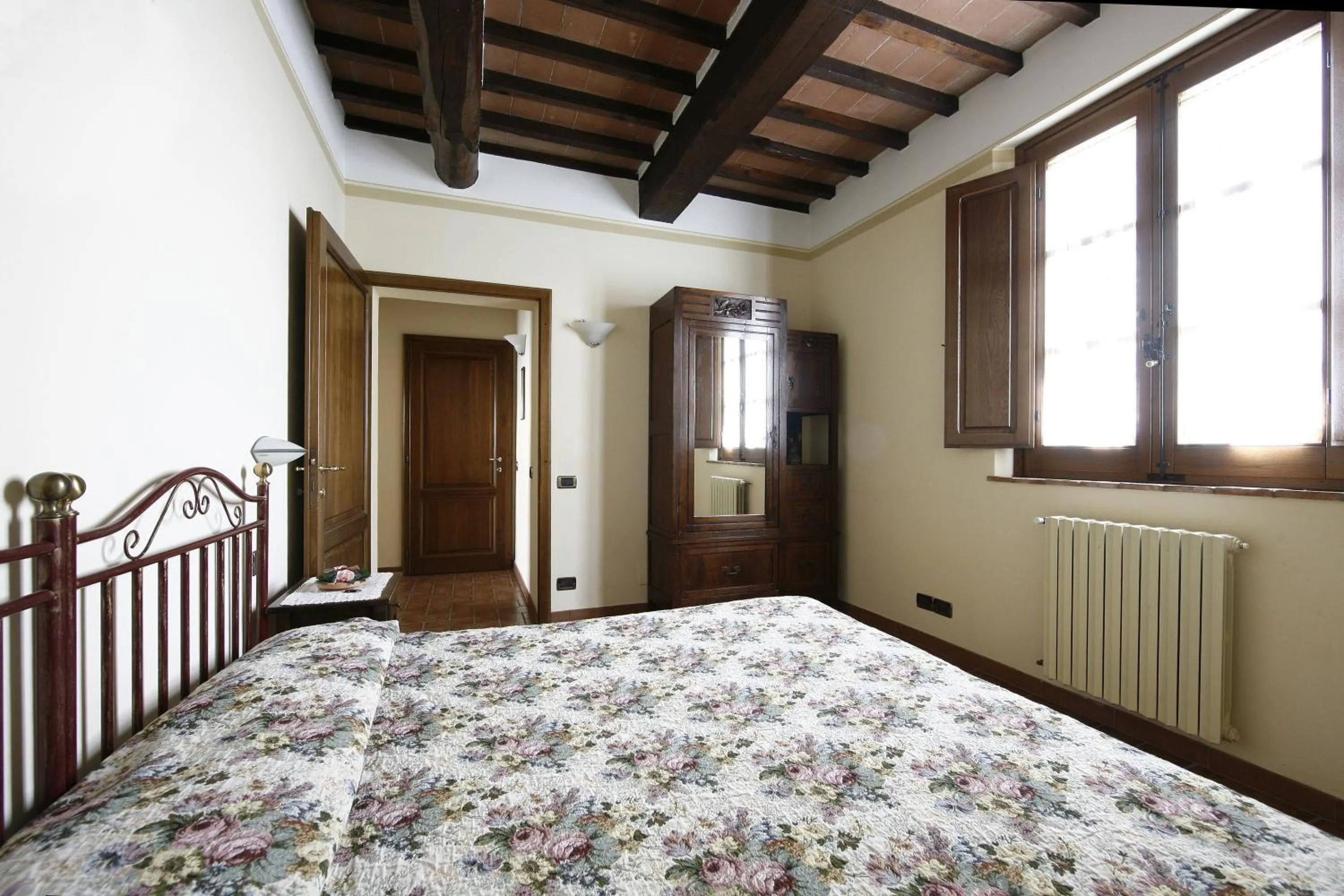 Photo of the whole room, Bed in Agriturismo Sanguineto