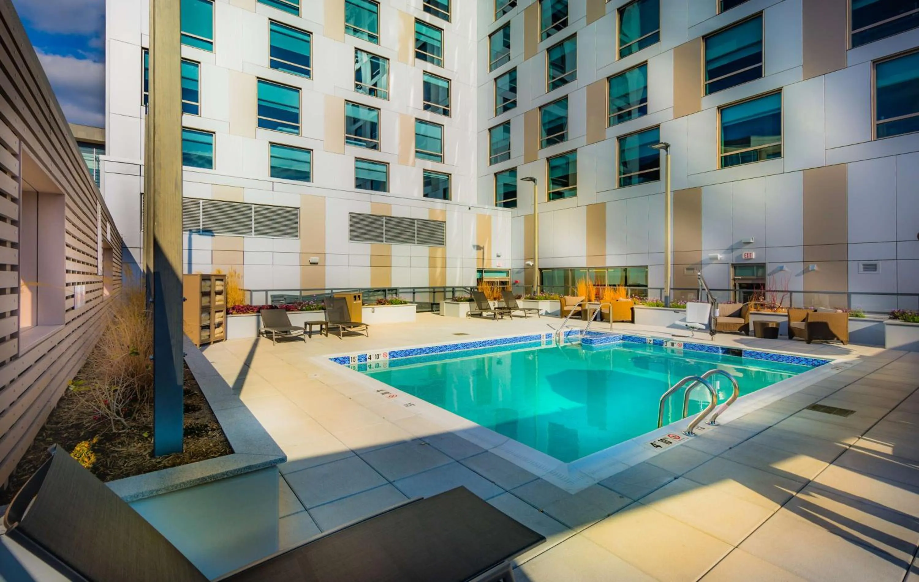 Swimming pool in Hyatt Place Washington D.C./National Mall