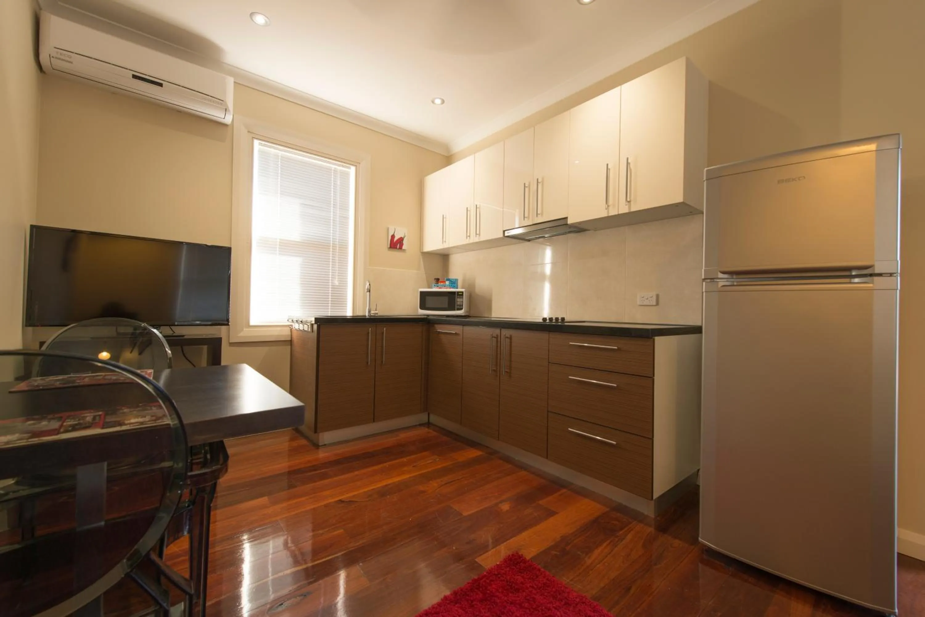 Kitchen or kitchenette in The Rec Hotel