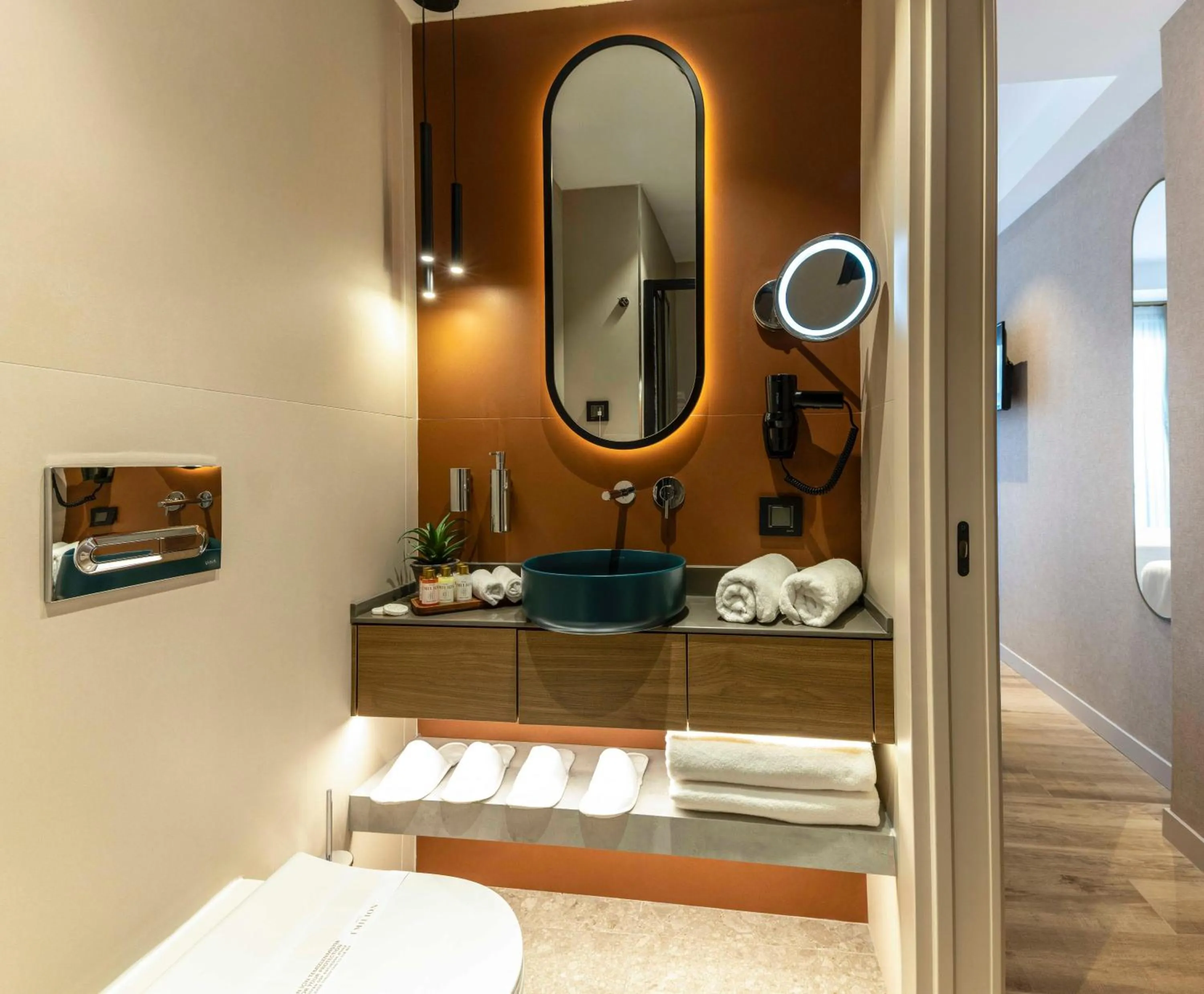 Bathroom in Emilion Hotel