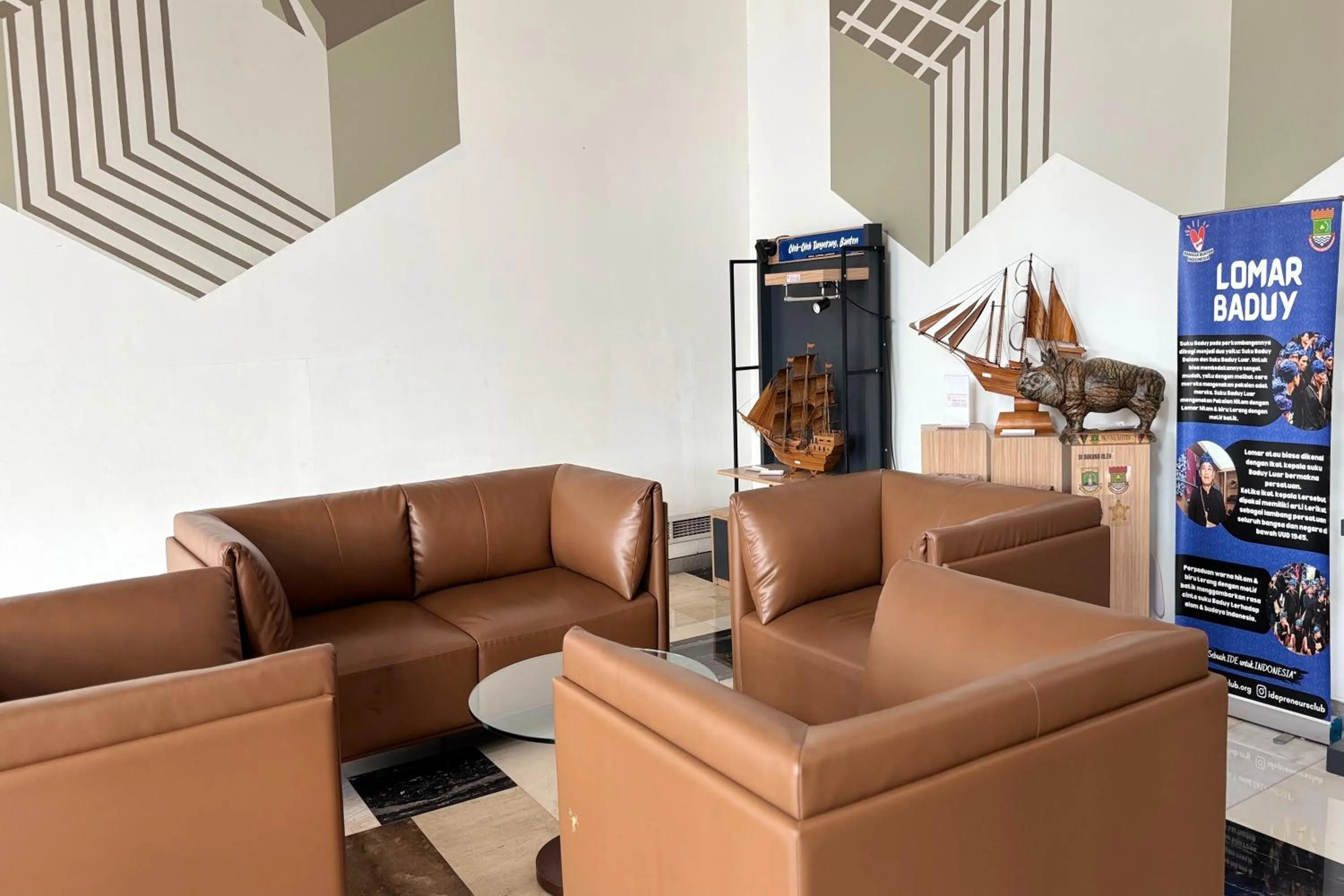 Lobby or reception in Lemo Hotel Serpong