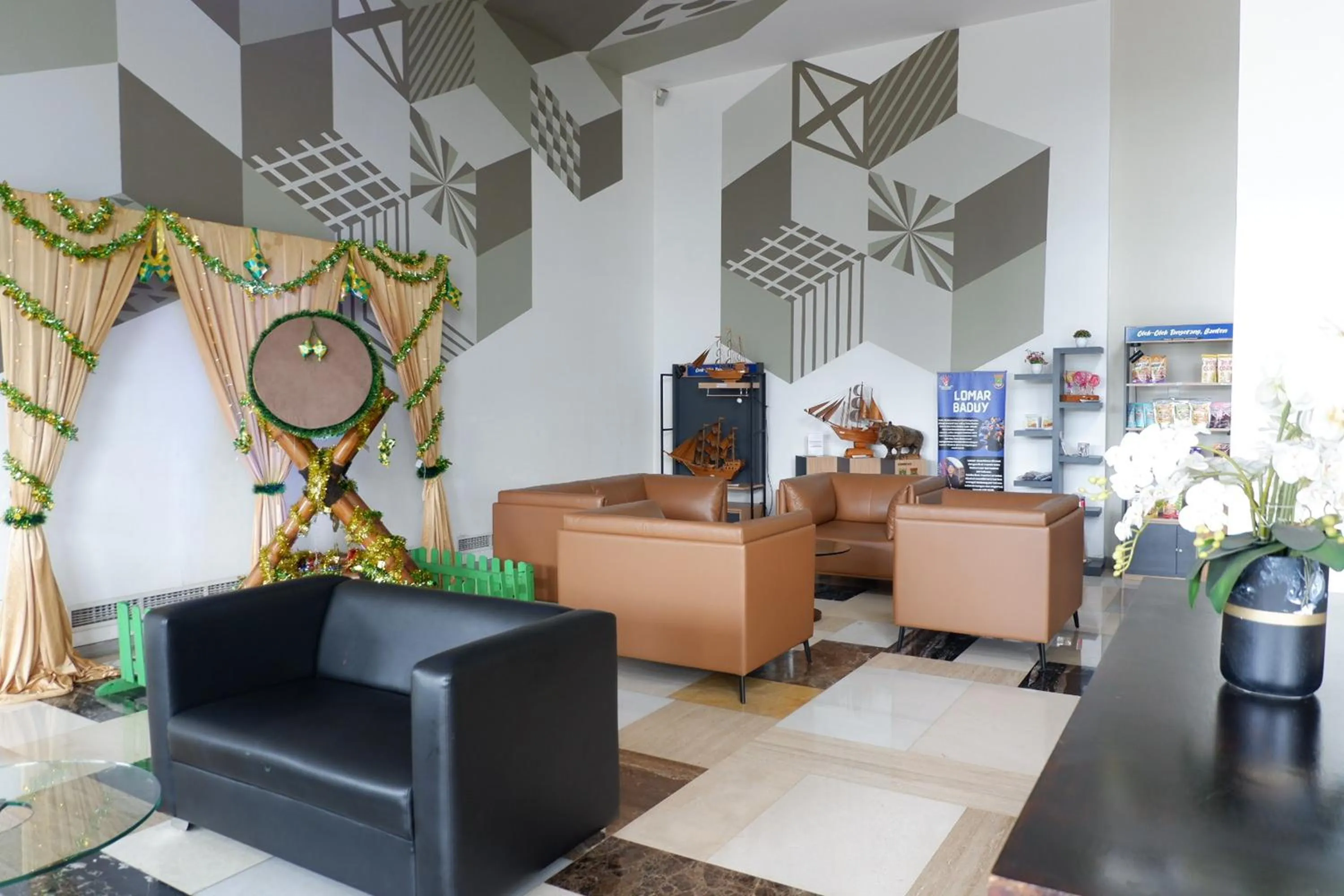 Seating area in Lemo Hotel Serpong