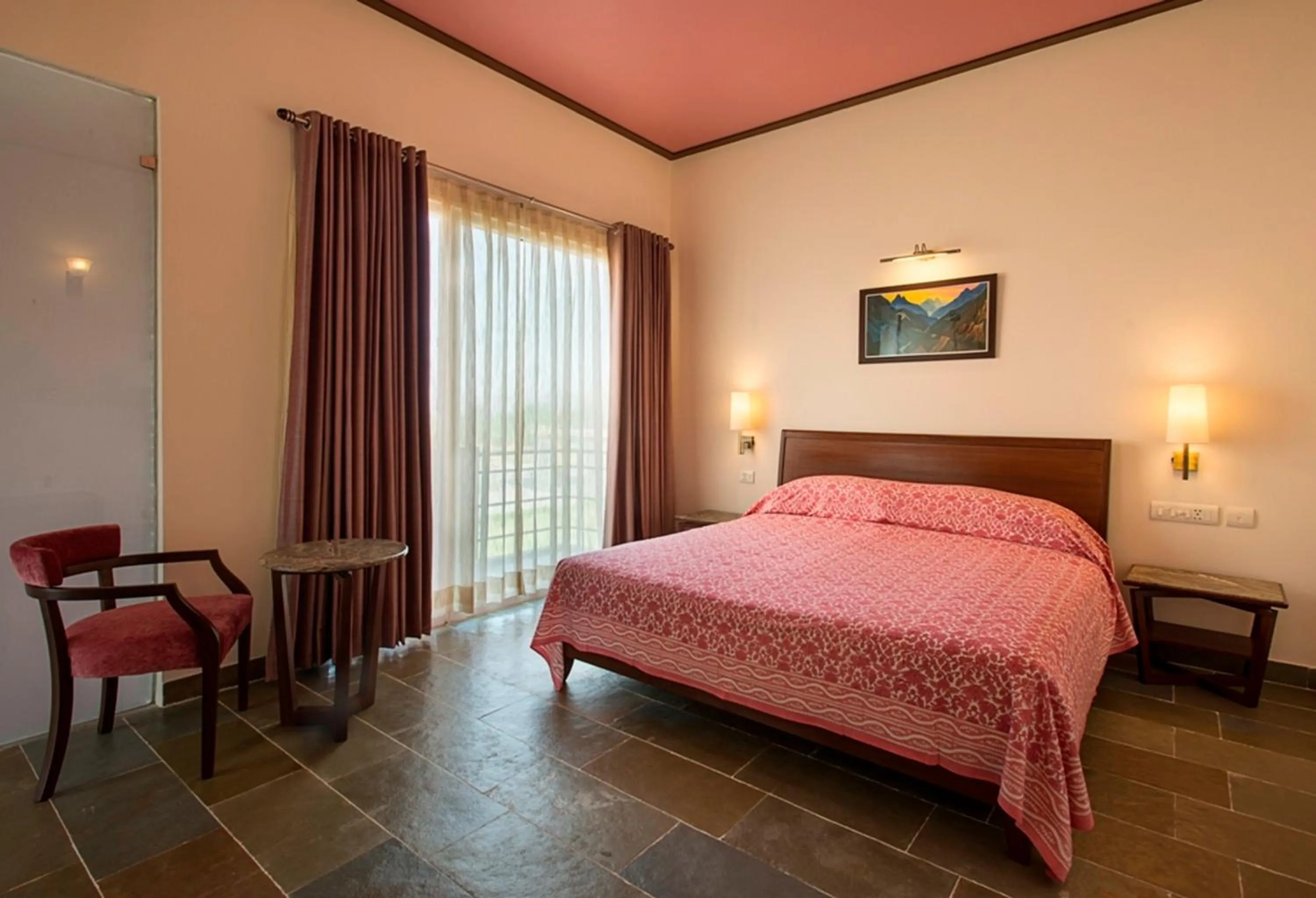 Bed in Dera Masuda Luxury Resort