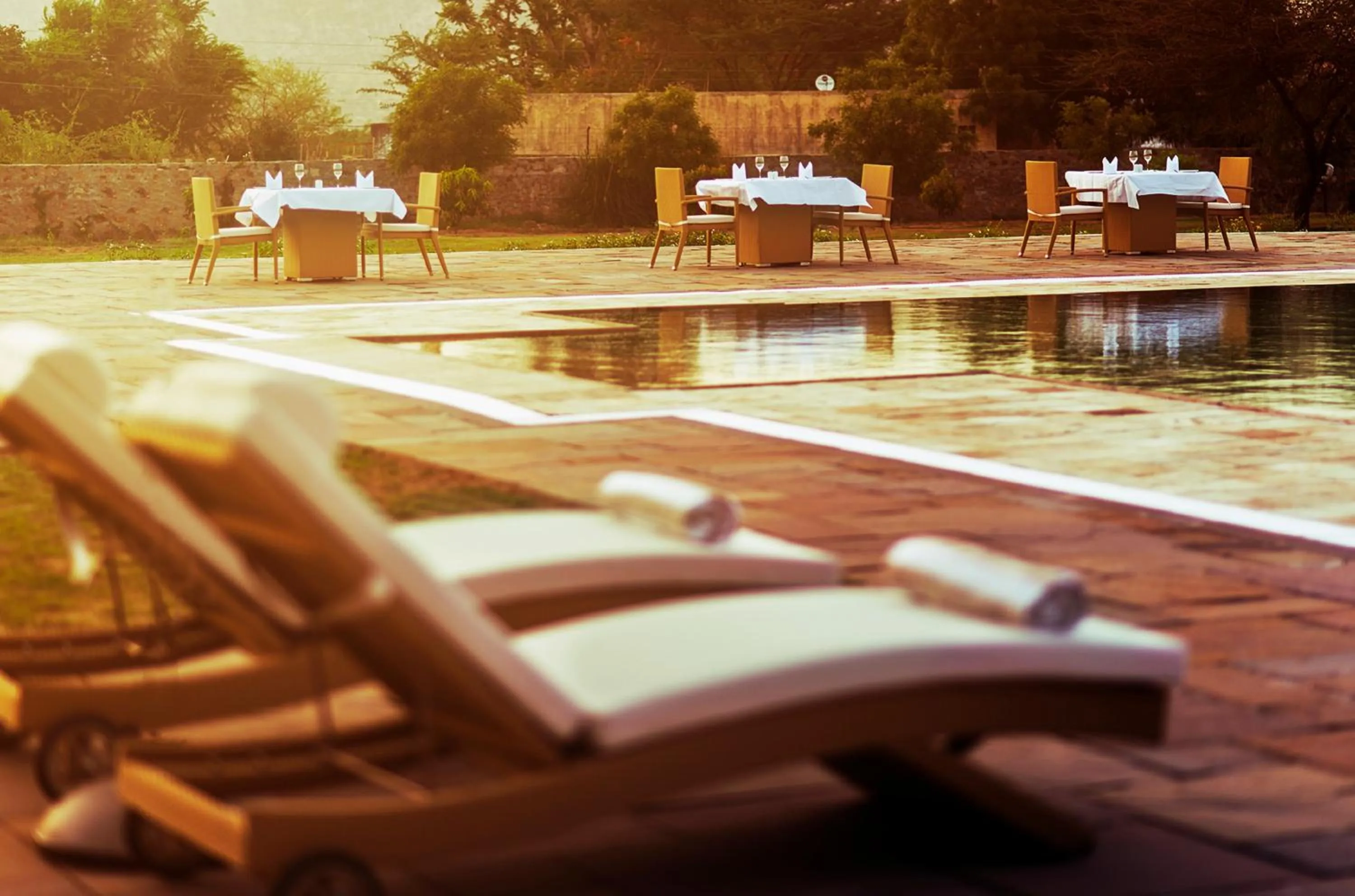 Swimming pool in Dera Masuda Luxury Resort