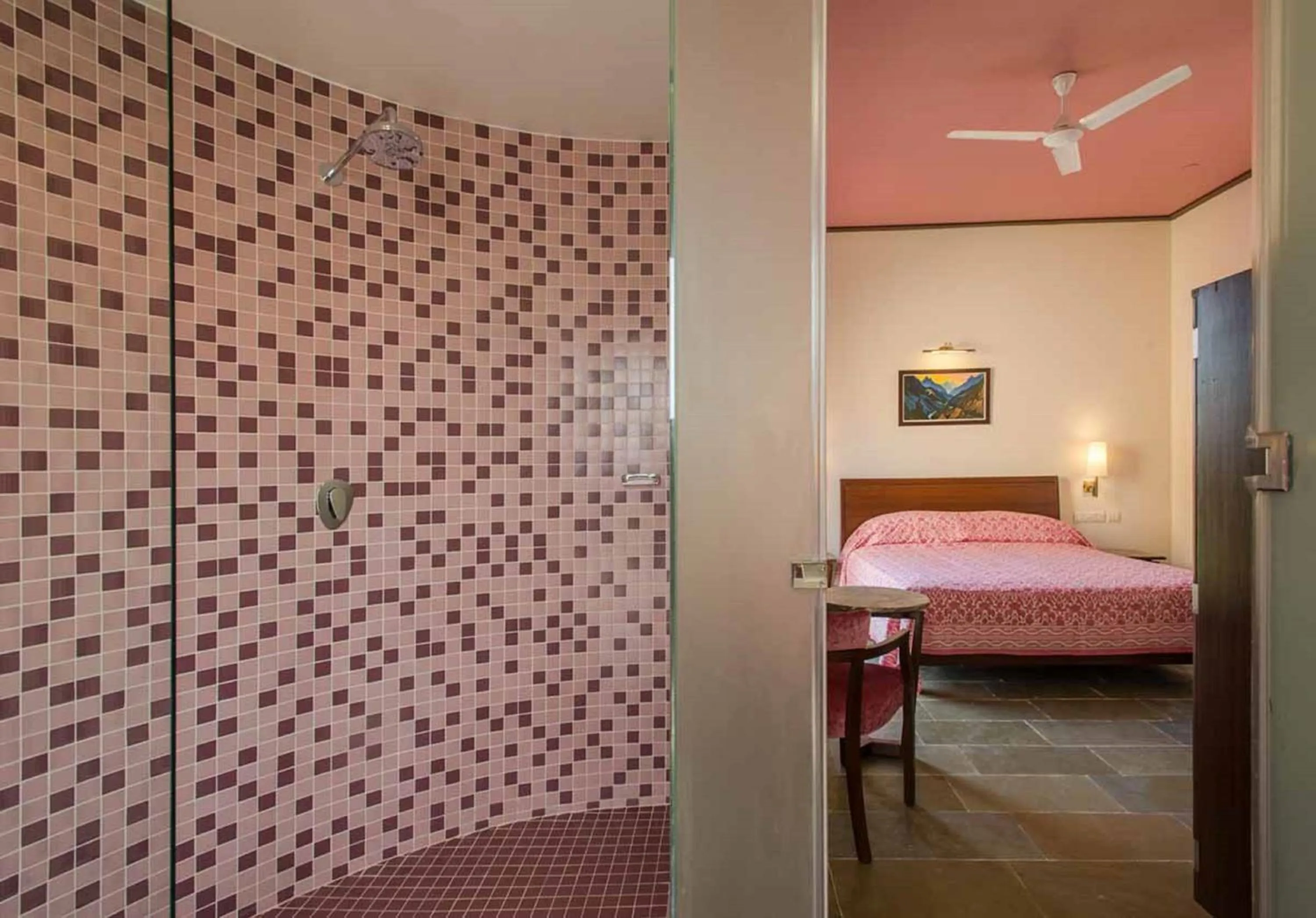 Bathroom, Bed in Dera Masuda Luxury Resort