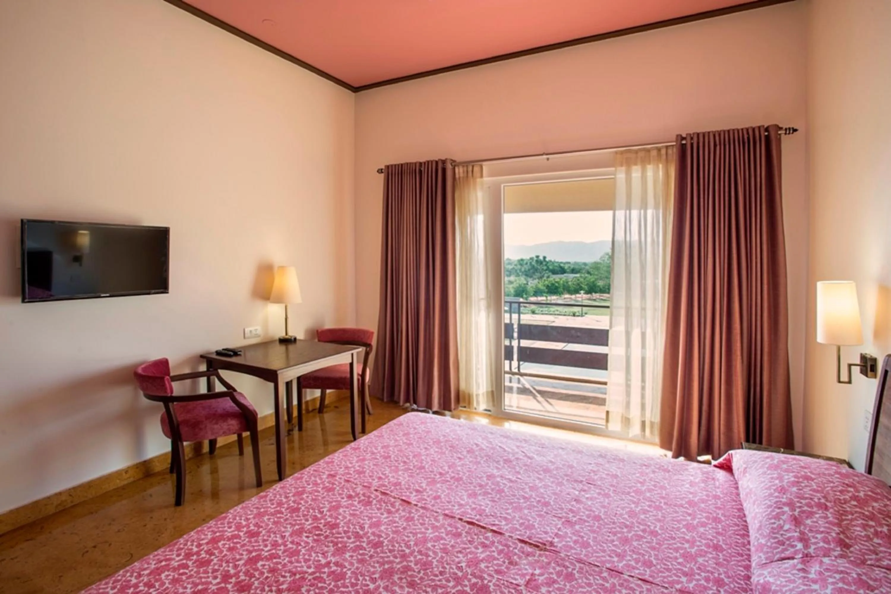 Photo of the whole room, Bed in Dera Masuda Luxury Resort