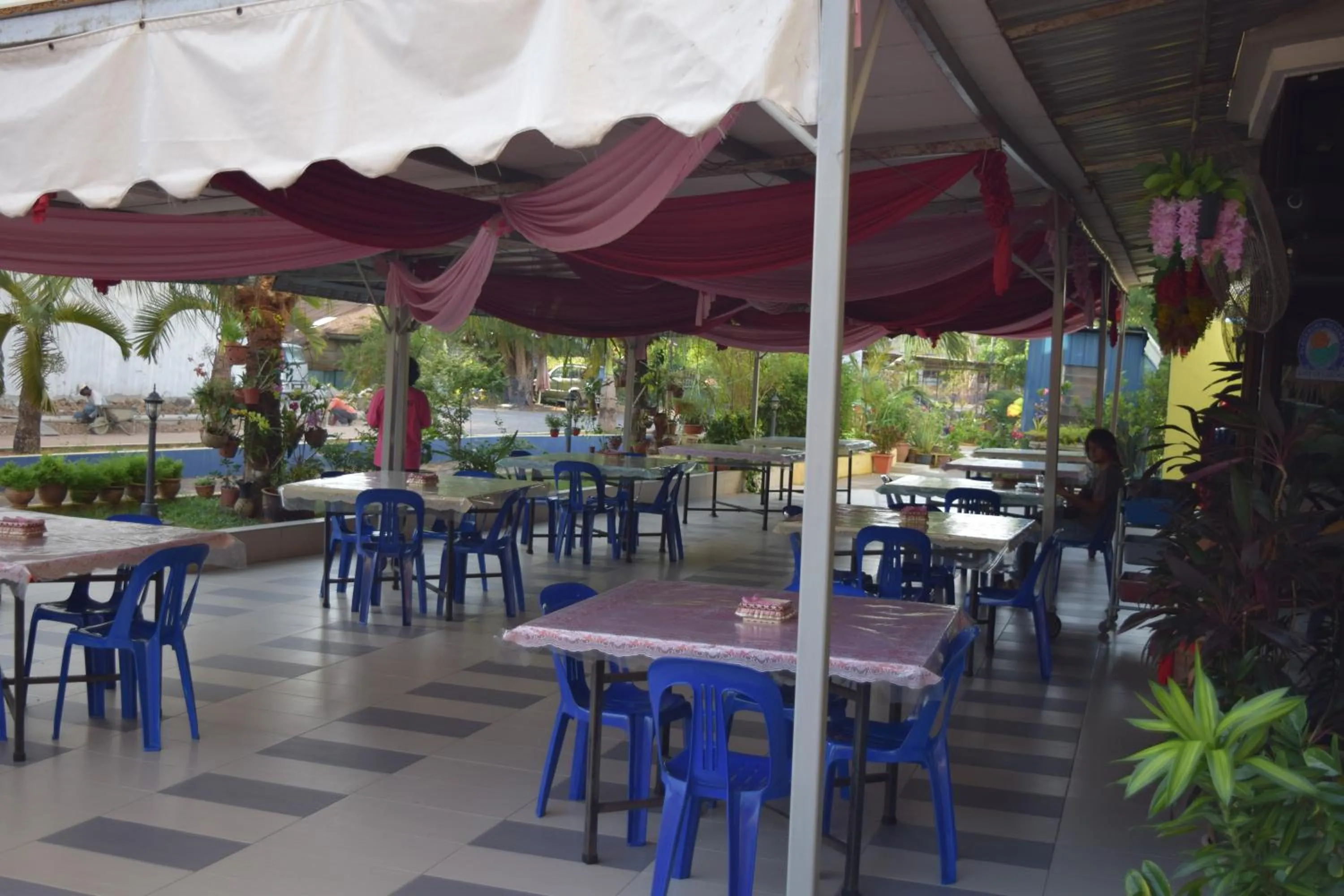 Restaurant/places to eat in Hotel Sri Garden Sdn. Bhd.