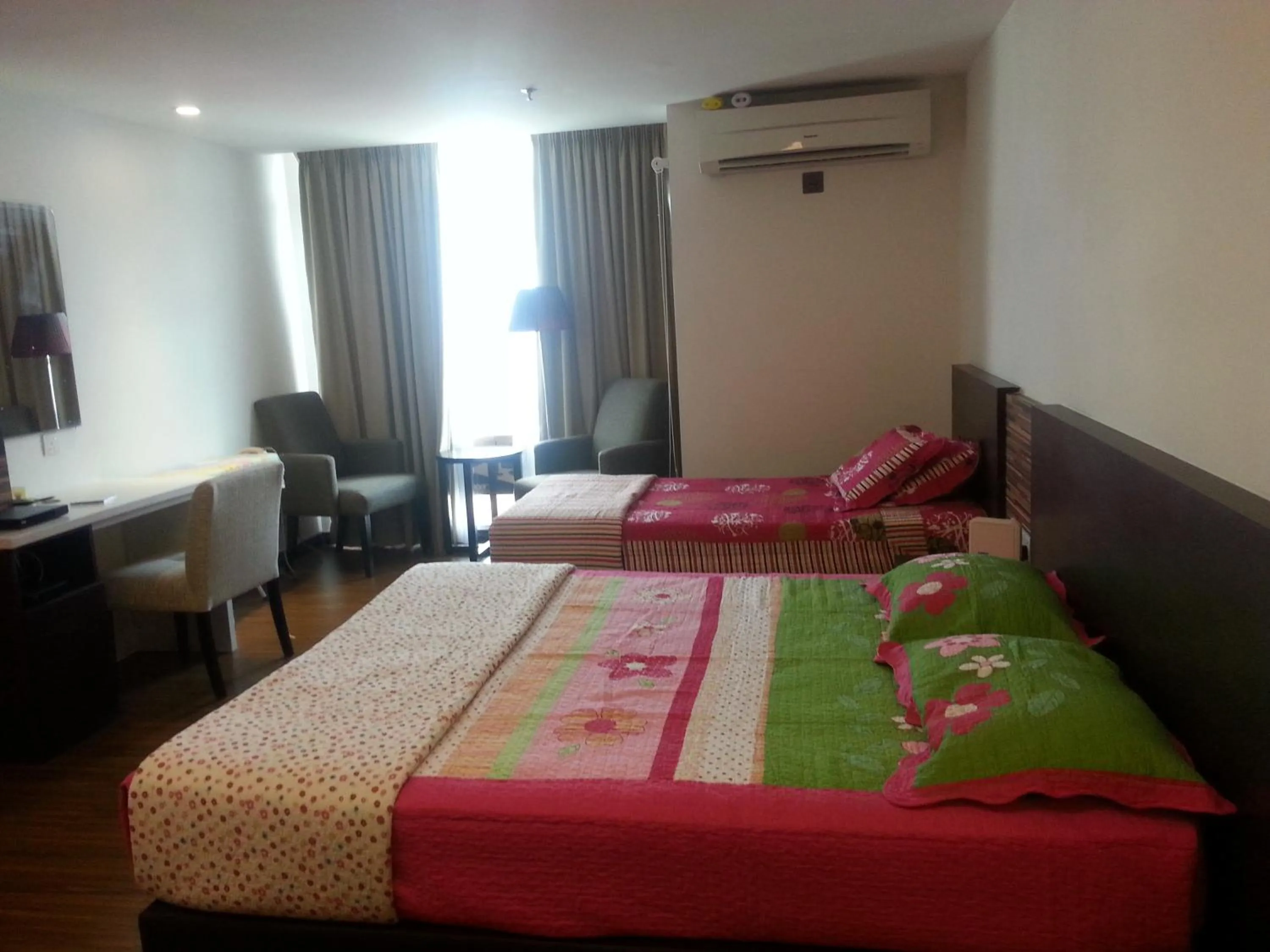 Day, Bed in Best Studio Guest House