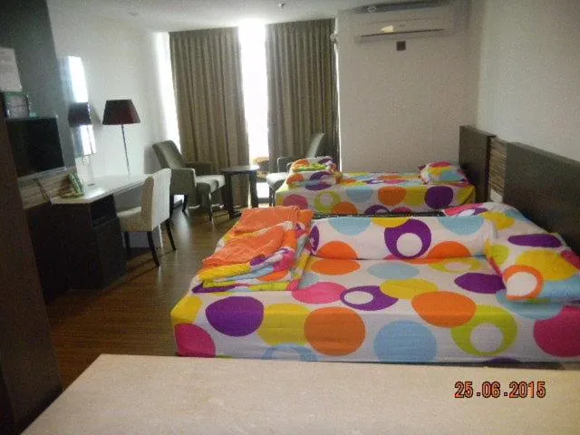 Day, Bed in Best Studio Guest House