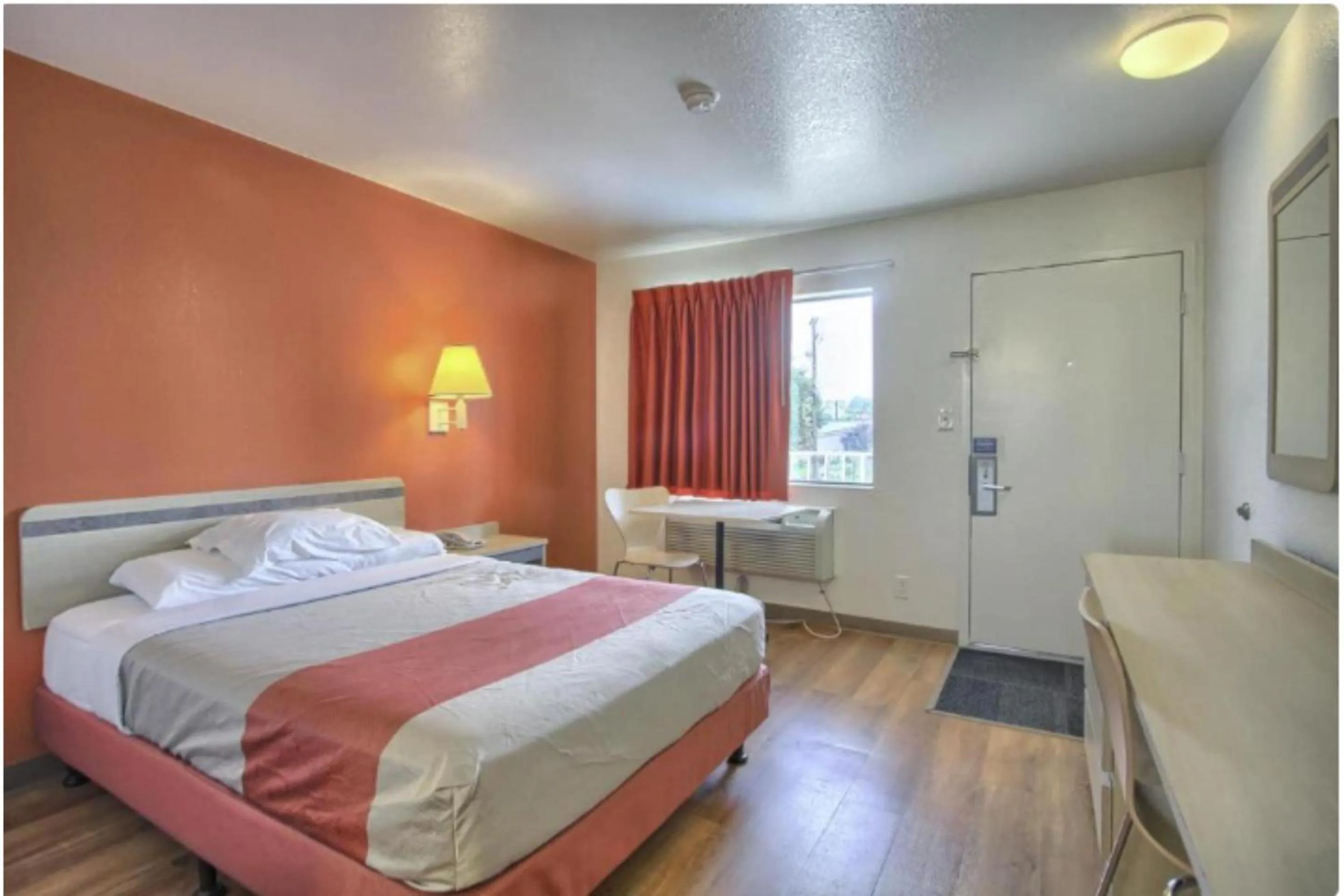 Bedroom, Bed in Cumberland Inn By OYO New Cumberland-Hershey South