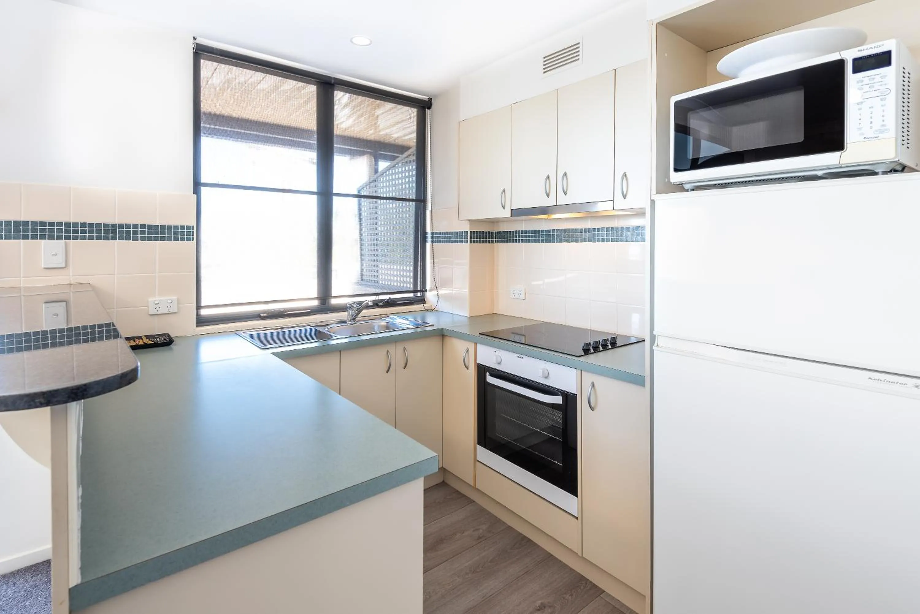 Coffee/tea facilities in The Brighton Apartments