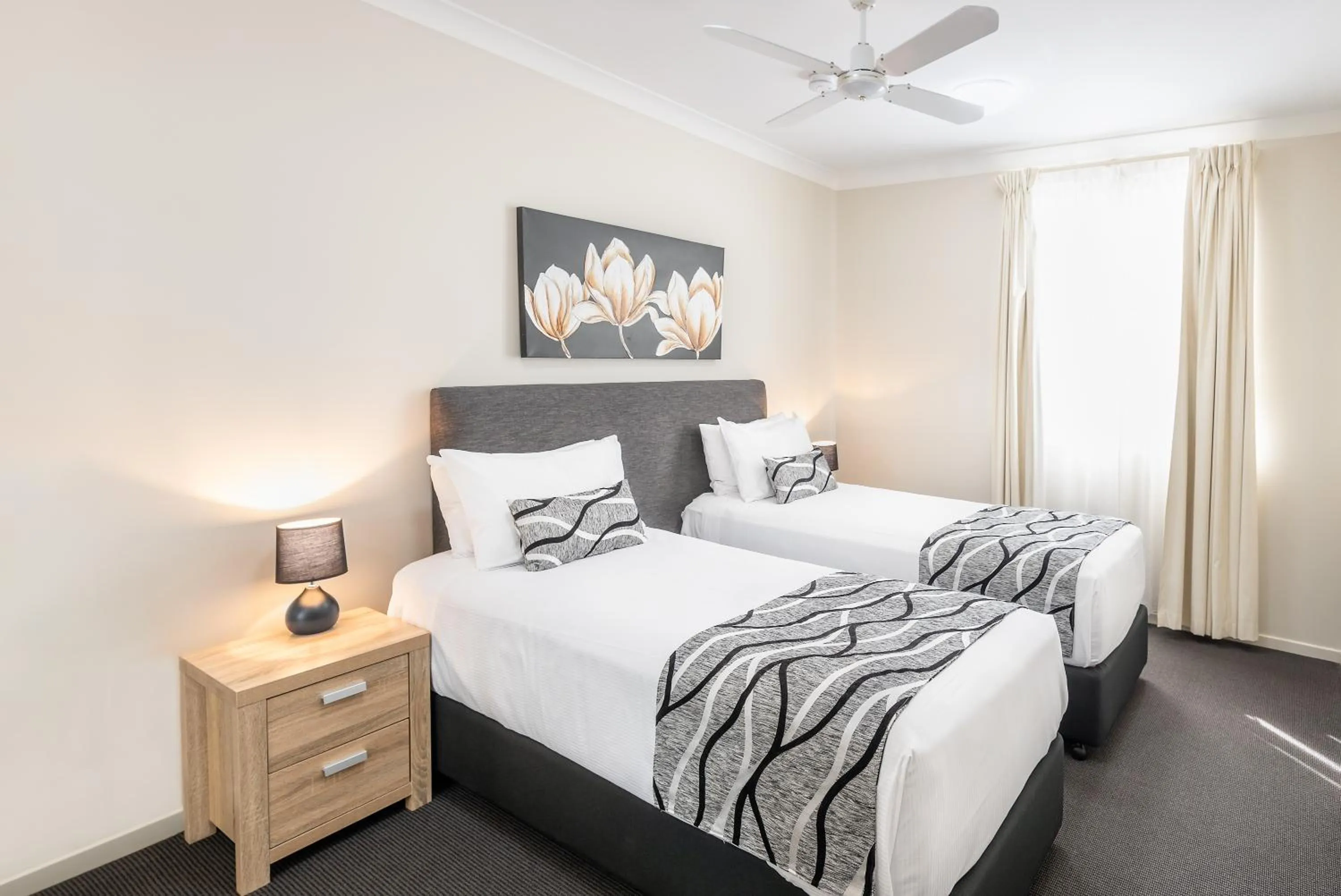 Bedroom, Bed in The Brighton Apartments