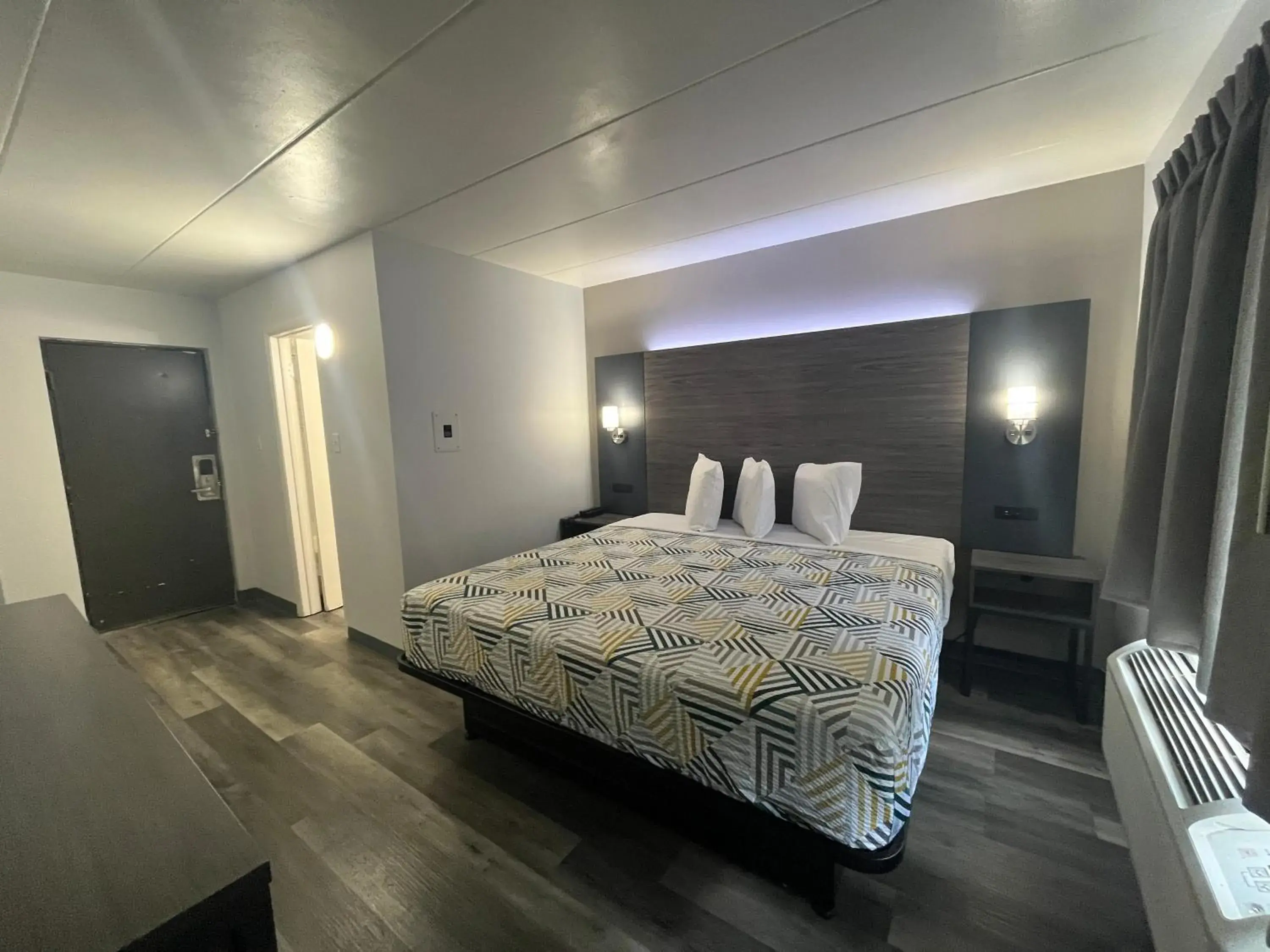 Motel 6 Chicago, IL - Halsted Motel 6 Chicago, IL - Halsted