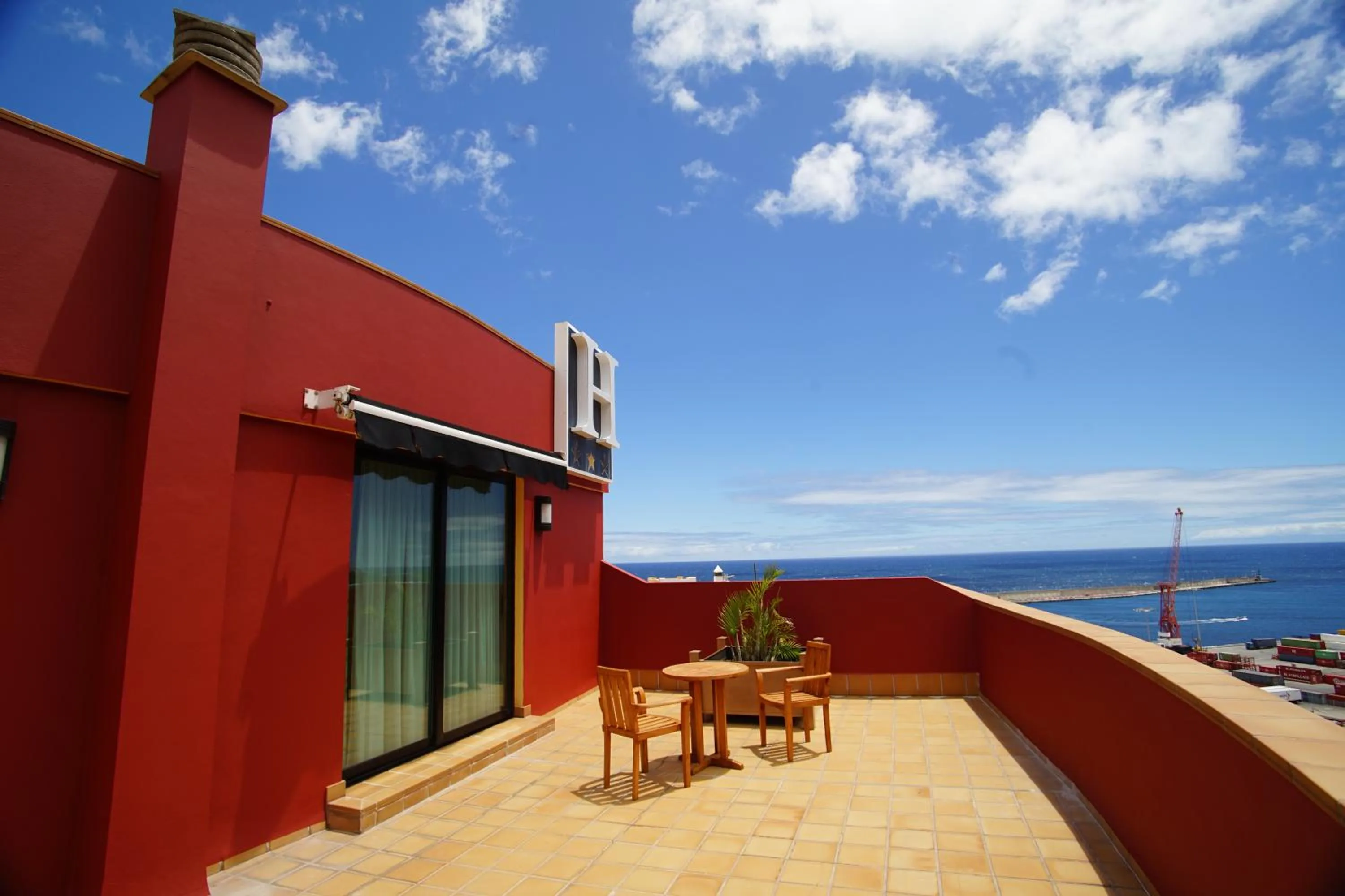 Aparthotel El Galeón